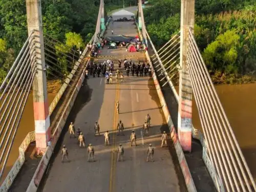 FF AA y la Policía Nacional garantizan el control y seguridad en la frontera de Madre de Dios para evitar el ingreso ilegal de ciudadanos haitianos. ANDINA/Difusión