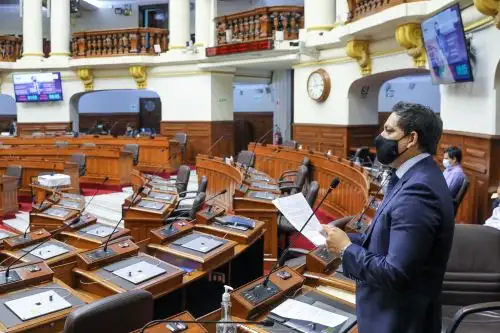 La propuesta sobre la cuestión de confianza fue sustentada por Luis Valdez. ANDINA