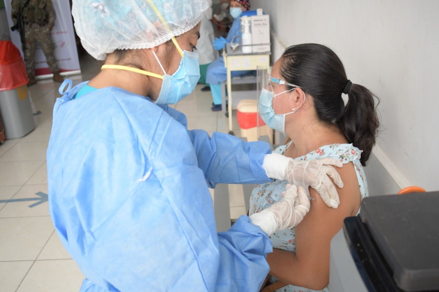 En Lambayeque, la Gerencia Regional de Salud afina estrategias para cumplir con éxito la segunda etapa de la vacunación de personal de salud contra el covid-19.