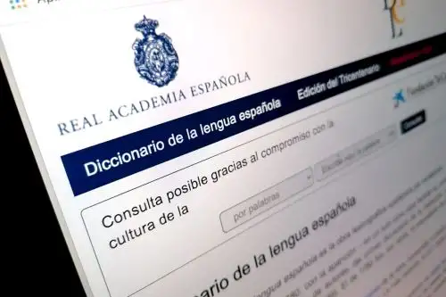 Se trata de un hito, según la Real Academia Española (RAE), que explica que los más de mil millones de consultas se produjeron entre febrero de 2020 y enero de 2021. Foto: AFP