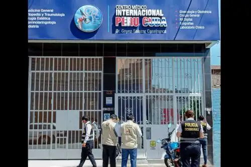 Uno de los establecimientos informales de salud intervenidos hoy por personal de Susalud en coordinación con la Policía Fiscal.