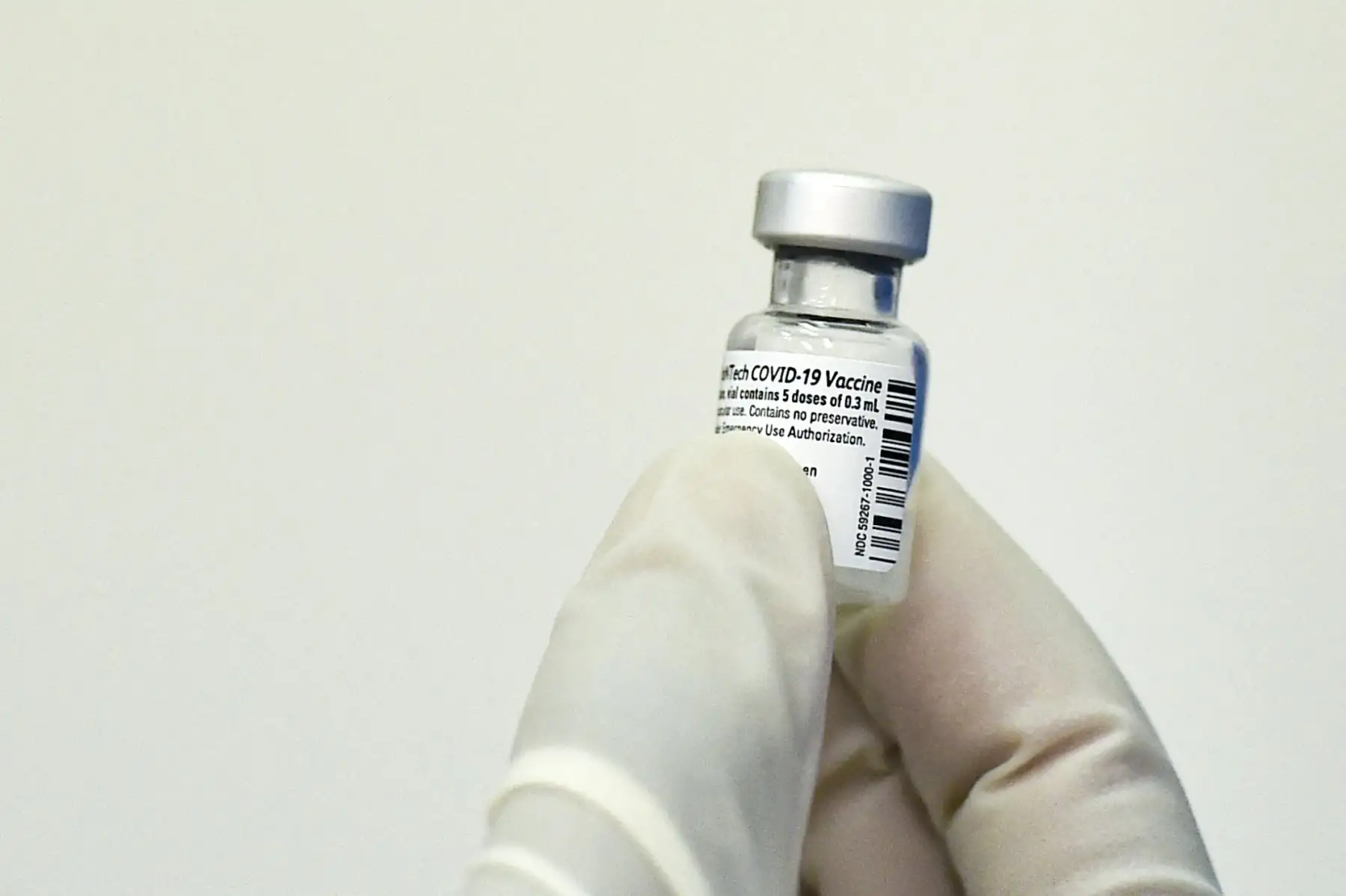 La región Ayacucho está preparada para recibir y aplicar de inmediato las vacunas Pfizer a los adultos mayores. AFP
