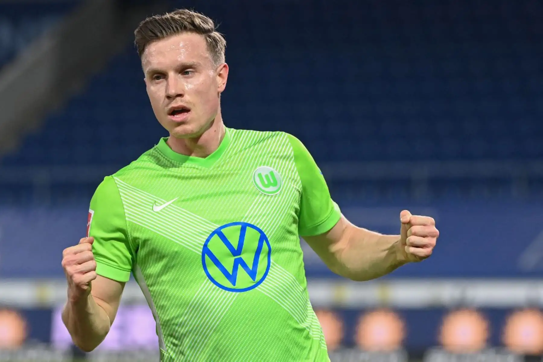 El centrocampista suizo del Wolfsburg, Renato Steffen, celebra el gol de apertura durante el partido de fútbol de la Bundesliga de primera división alemana Arminia Bielefeld v VfL Wolfsburg

Foto:AFP