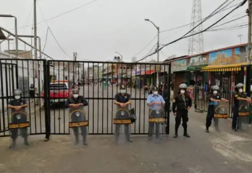 Los exteriores del mercado Palermo, antes denominado mayorista, serán peatonalizados por la municipalidad provincial de Trujillo, en la región La Libertad, como parte de la estrategia para liberar esa zona del comercio informal, reducir la contaminación y evitar el contagio del covid-19, informó su alcalde, José Ruiz Vega.
