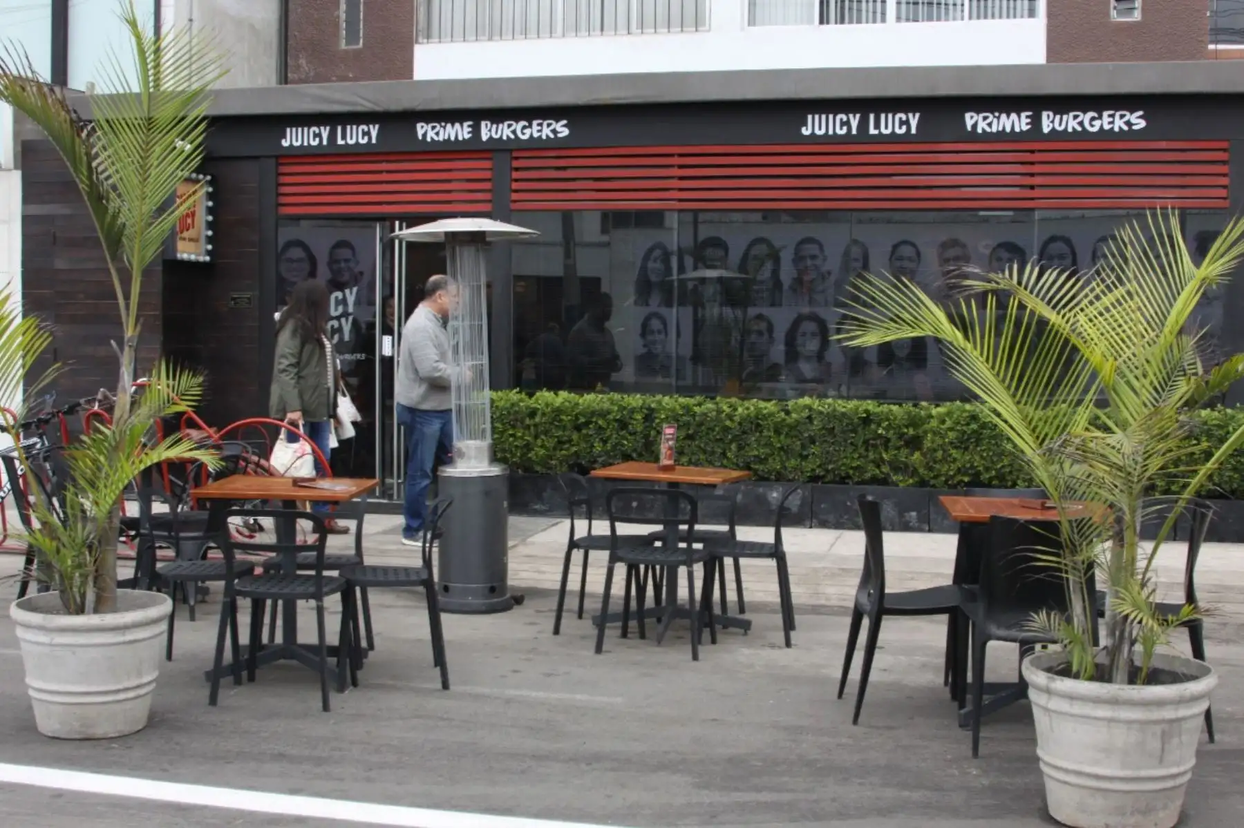 Los restaurantes reanudarán sus actividades de manera restringida el 1 de marzo. ANDINA/Difusión