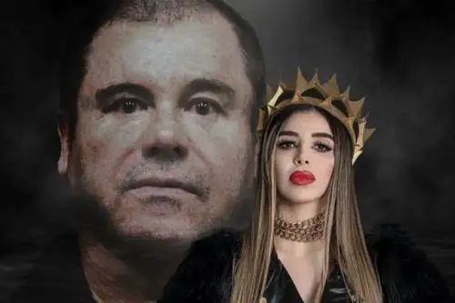 Hace dos años, Coronel asistió casi cada día al histórico juicio de tres meses de su esposo en Nueva York, mirando y sonriéndole desde el banco del público. Foto: Infobae/Steve Allen