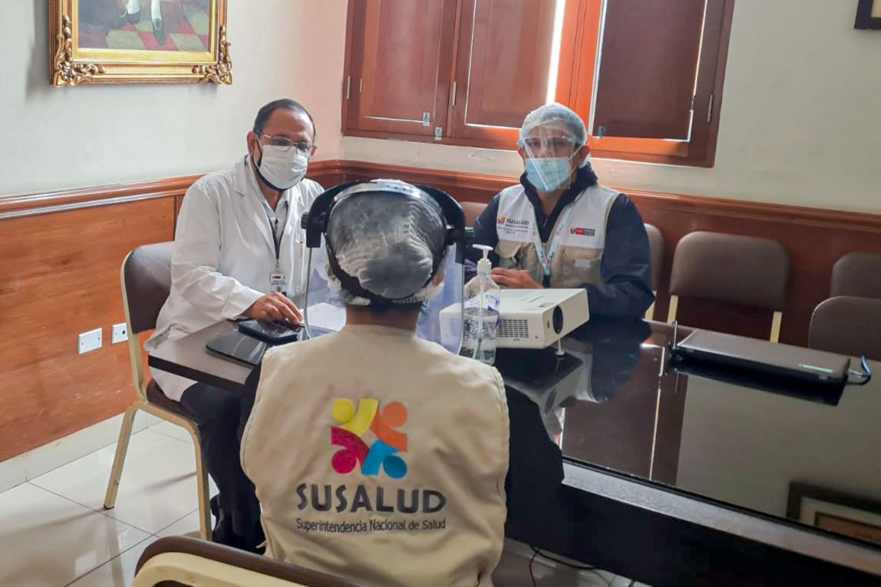 La Superintendencia Nacional de Salud inició una investigación sobre el fallecimiento de pacientes afectados por covid-19, ocurrido en la víspera en el Hospital II EsSalud de Talara. ANDINA/Difusión