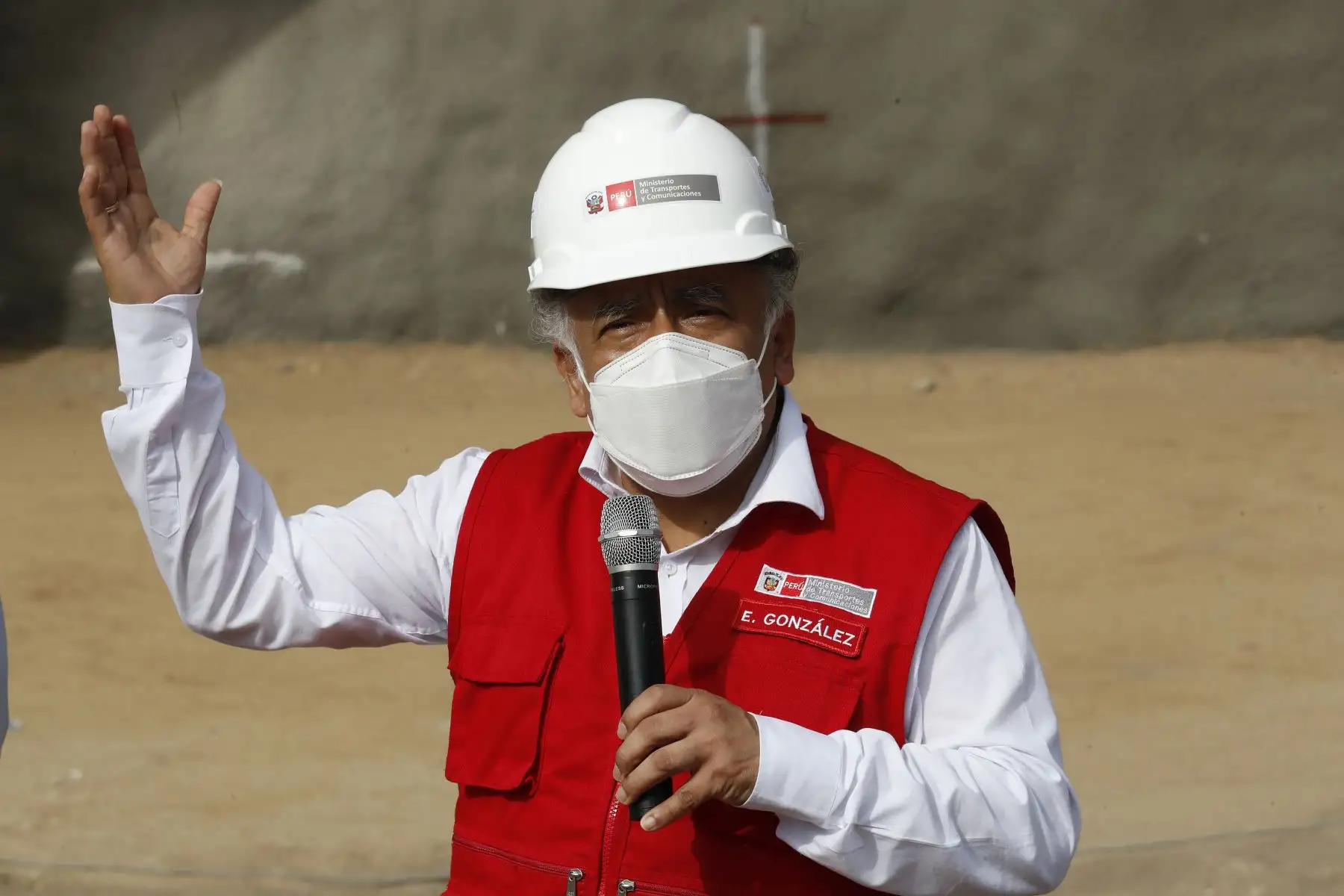 El ministro de Transportes y Comunicaciones,  Eduardo Gonzalez, inspeccionó esta mañana el Terminal Portuario Multipropósito de Chancay que se convertirá en una de las principales puertas de entrada al Perú y será un centro complementario al puerto del Callao en carga de contenedores. Foto: ANDINA/Juan Carlos Guzmán