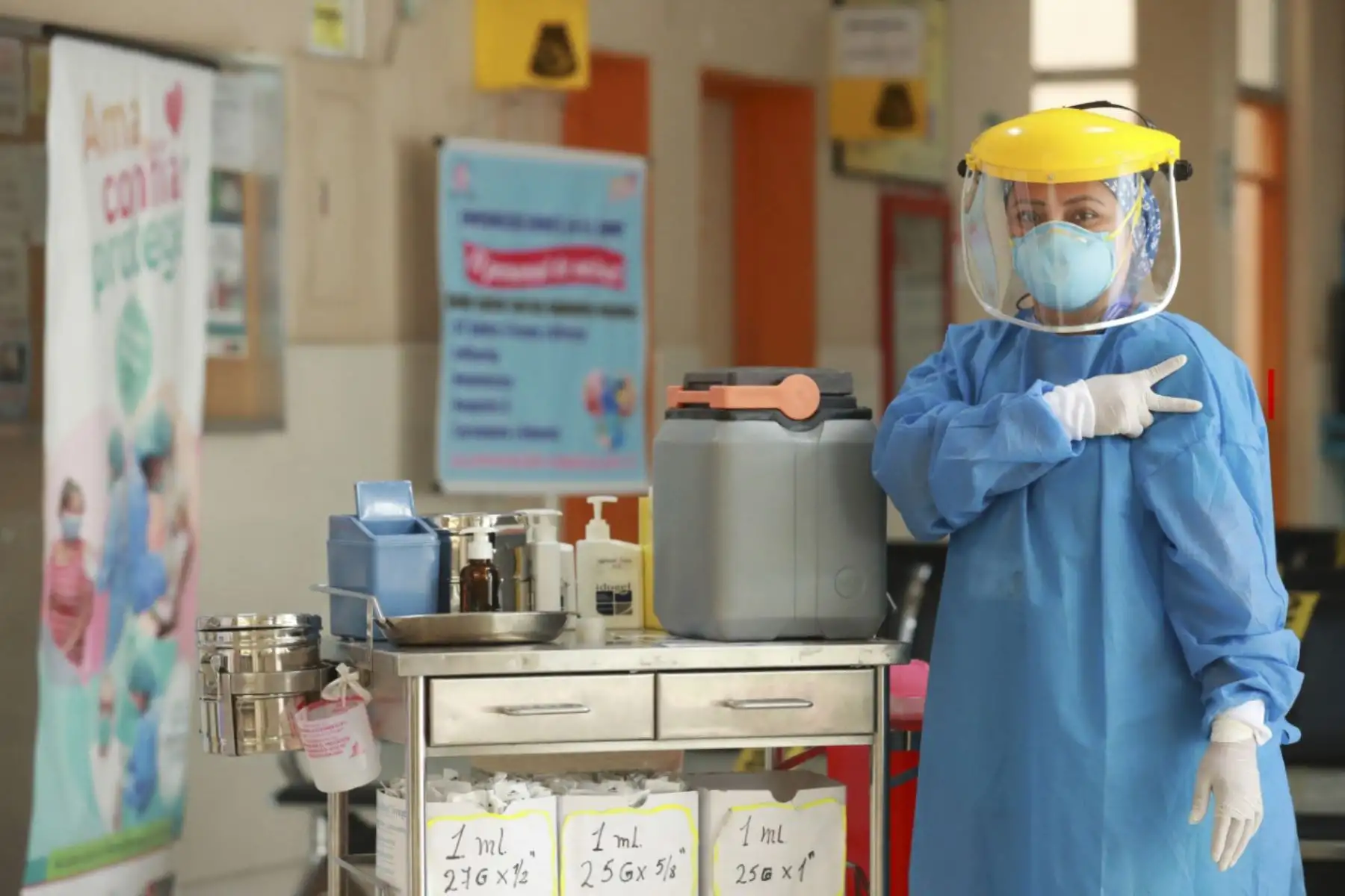 Inicio de vacunación al personal de la primera línea. Los primeros 100 días del presidente Francisco Sagasti. Foto: ANDINA
