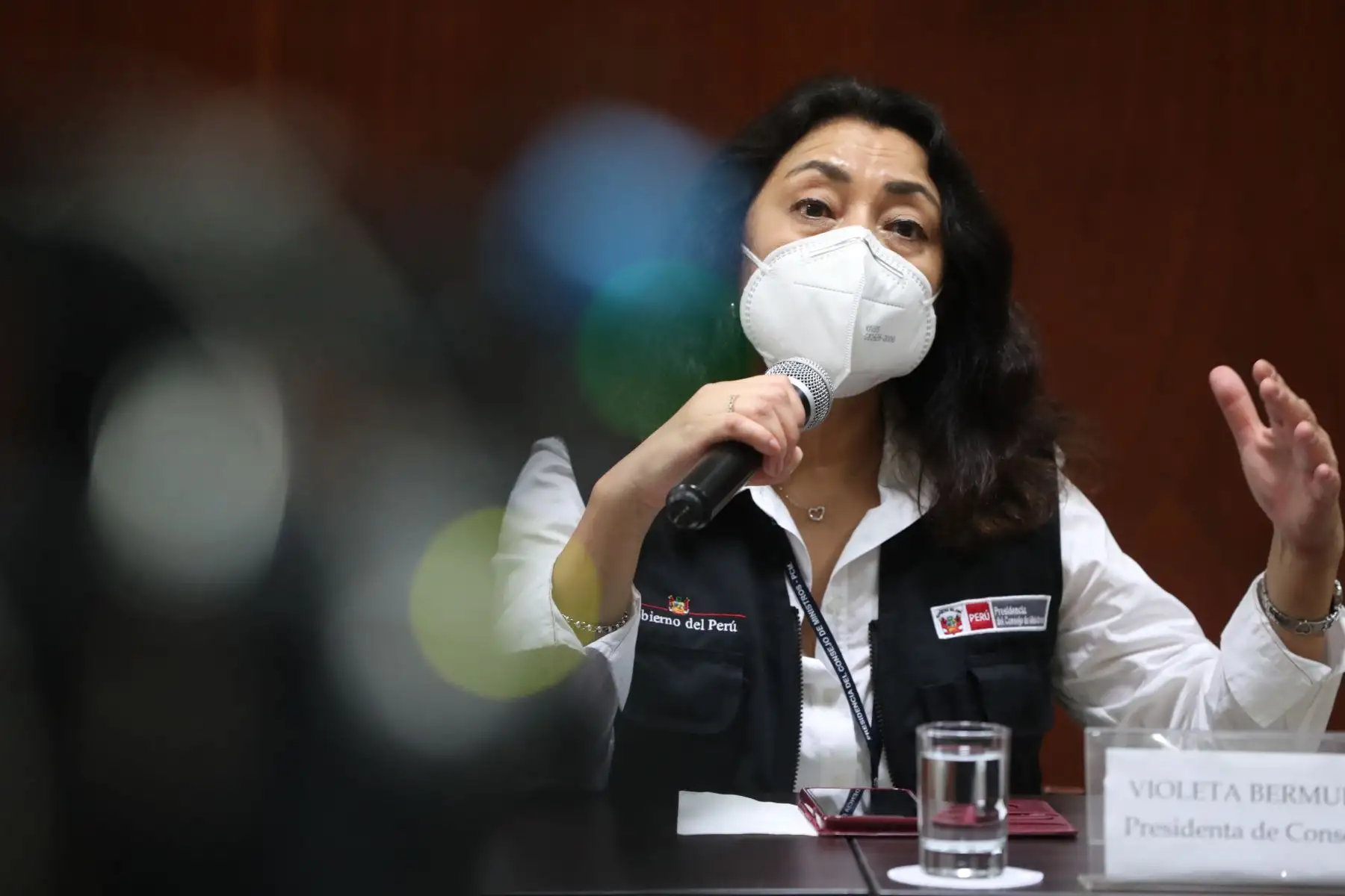La jefa del Gabinete Ministerial, Violeta Bermúdez, llega a Ucayali para realizar la supervisión del proceso de vacunación contra el covid-19 del personal de salud en la región.
Foto:ANDINA/PCM