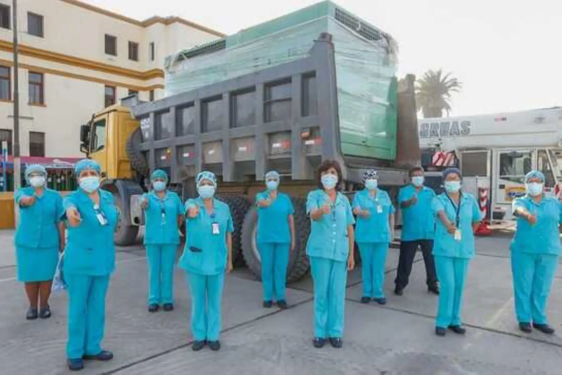 La planta generadora de oxígeno fue trasladada desde Oyón hasta el hospital, y su instalación tomará aproximadamente 15 días hábiles. Foto:ANDINA/Minsa