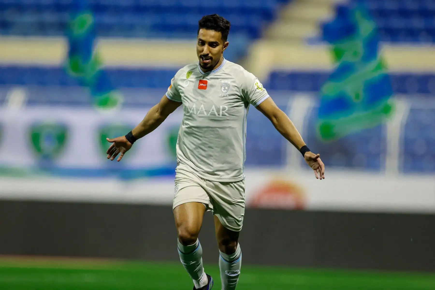 Los volantes de la selección peruana, Christian Cueva y André Carrillo, protagonizaron un interesante duelo, por la jornada 21 de la Primera División de Arabia Saudita.
En partido intenso,  el Al-Hilal de André Carrillo gano 5 a 2 al Al-Fateh de Christian Cueva  en el Estadio Prince Abdullah bin Jalawi. 
Foto : @Alhilal_FC