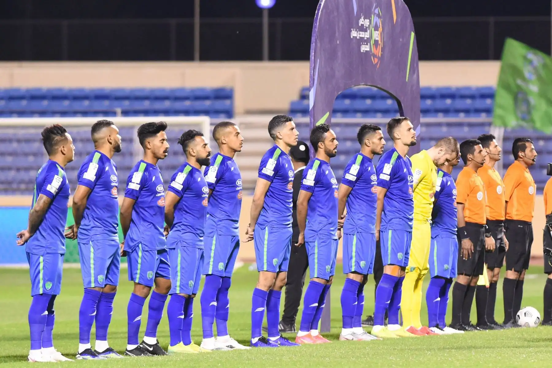 Los volantes de la selección peruana, Christian Cueva y André Carrillo, protagonizaron un interesante duelo, por la jornada 21 de la Primera División de Arabia Saudita.
En partido intenso,  el Al-Hilal de André Carrillo gano 5 a 2 al Al-Fateh de Christian Cueva  en el Estadio Prince Abdullah bin Jalawi.
@FatehClub