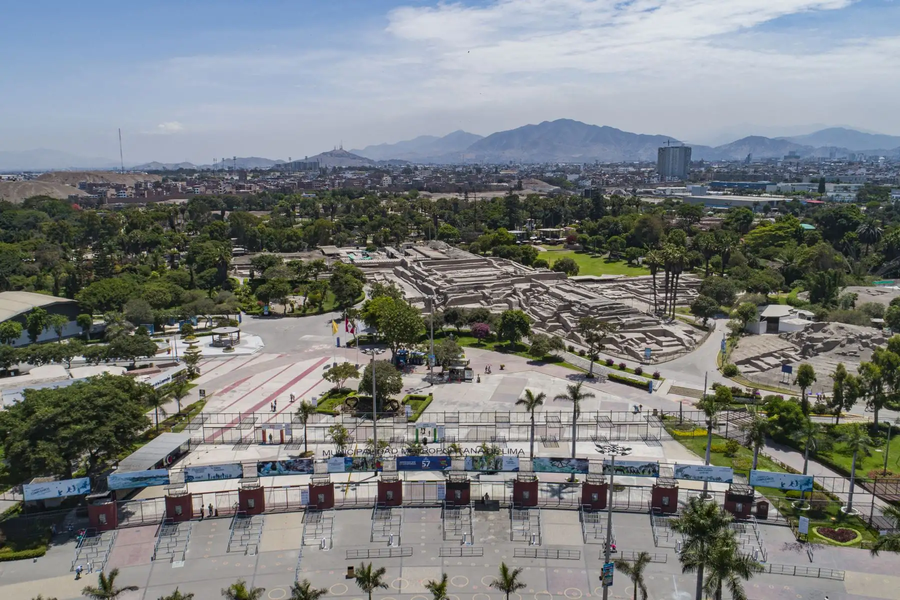 El Parque de las Leyendas vuelve a abrir sus puertas este 1 de marzo. El recinto funcionará con un aforo al 30% y la atención será de lunes a sábado, de 9 a.m. a 5 p.m. Se contará con todos los protocolos de bioseguridad. 
Foto: Municipalidad de Lima