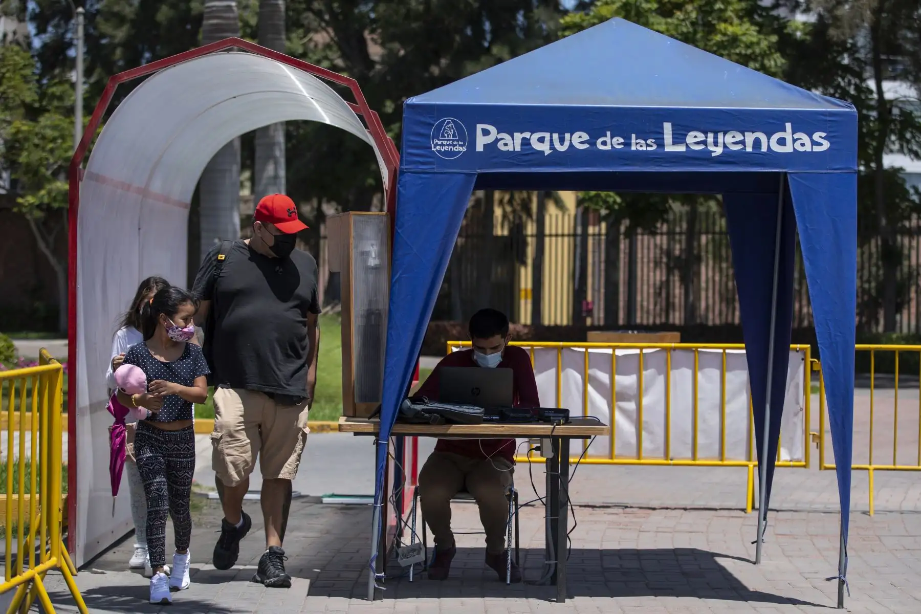 El Parque de las Leyendas vuelve a abrir sus puertas este 1 de marzo. El recinto funcionará con un aforo al 30% y la atención será de lunes a sábado, de 9 a.m. a 5 p.m. Se contará con todos los protocolos de bioseguridad. 
Foto: Municipalidad de Lima