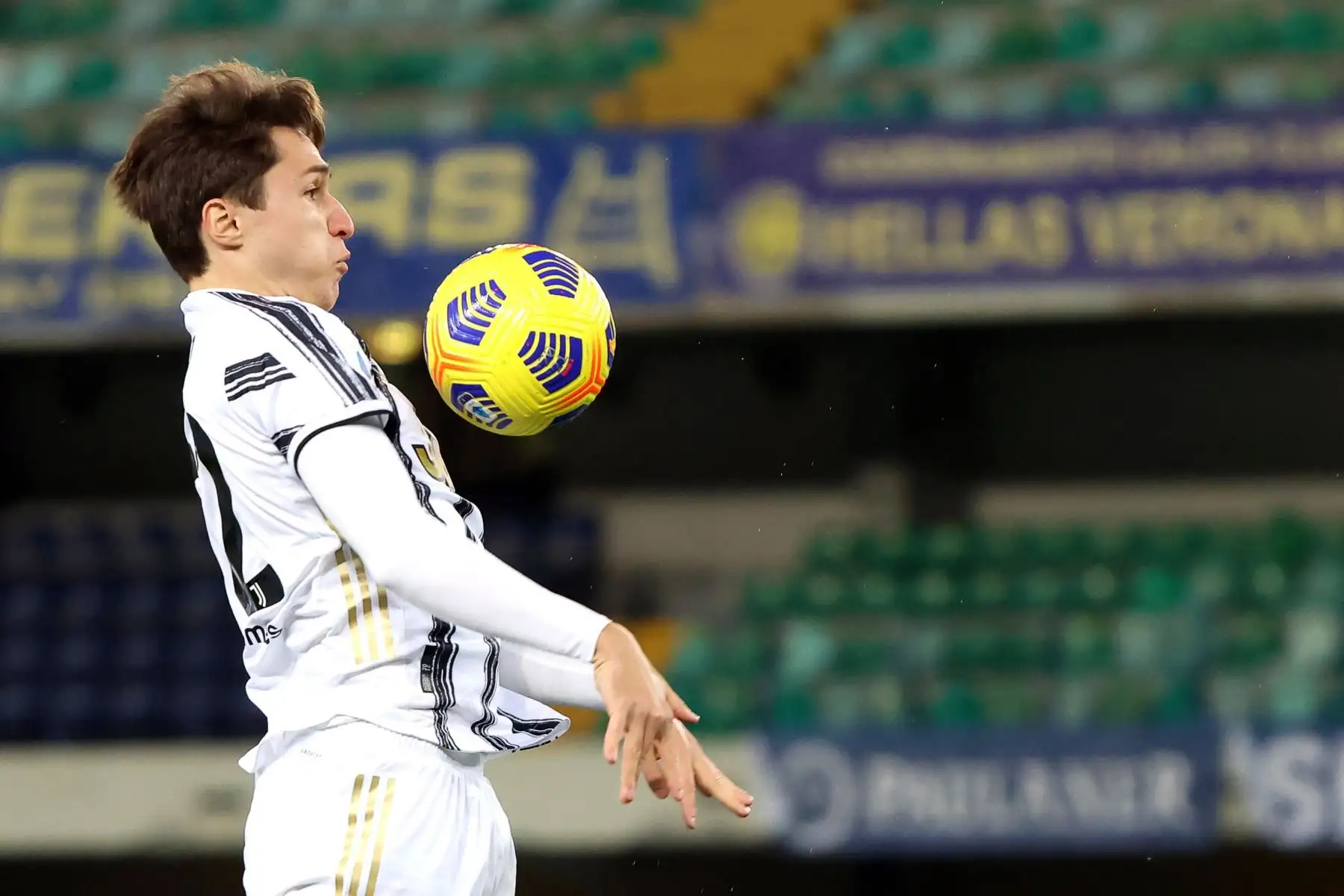 Federico Chiesa de la Juventus en acción durante el partido de fútbol de la Serie A. Foto: EFE