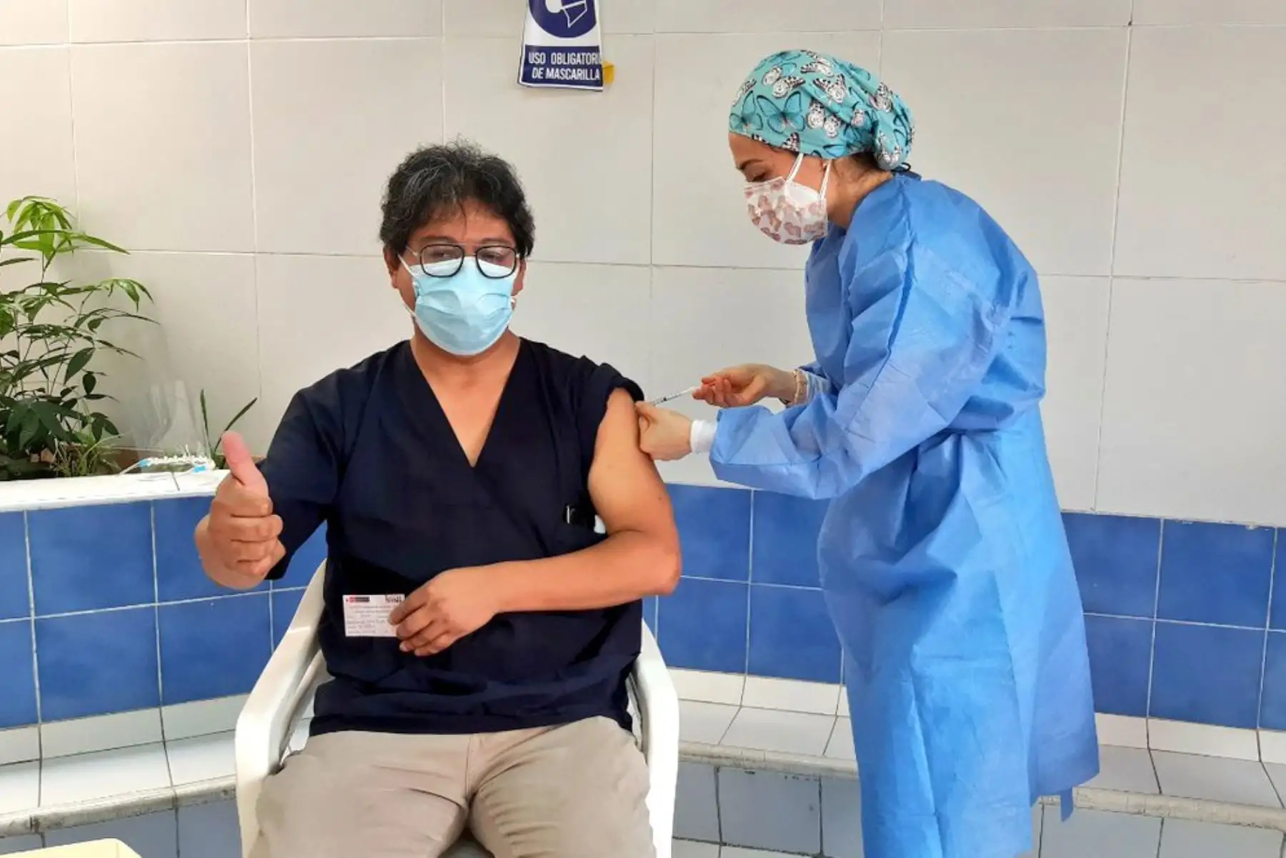 El Ministerio de Salud empezó la aplicación de la segunda dosis de la vacuna contra la covid-19, en los hospitales de Lima Metropolitana. Foto: ANDINA/Minsa