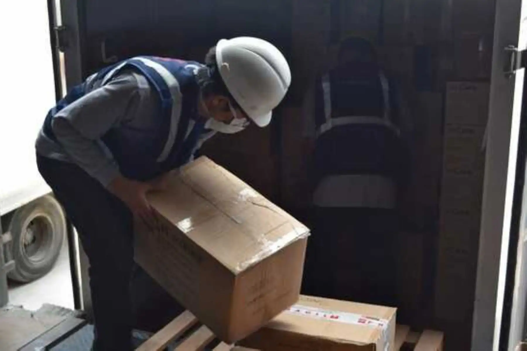 El Minsa, por medio del Centro Nacional de Abastecimiento de Recursos Estratégicos en Salud, envió más suministros médicos. Foto: ANDINA/Difusión