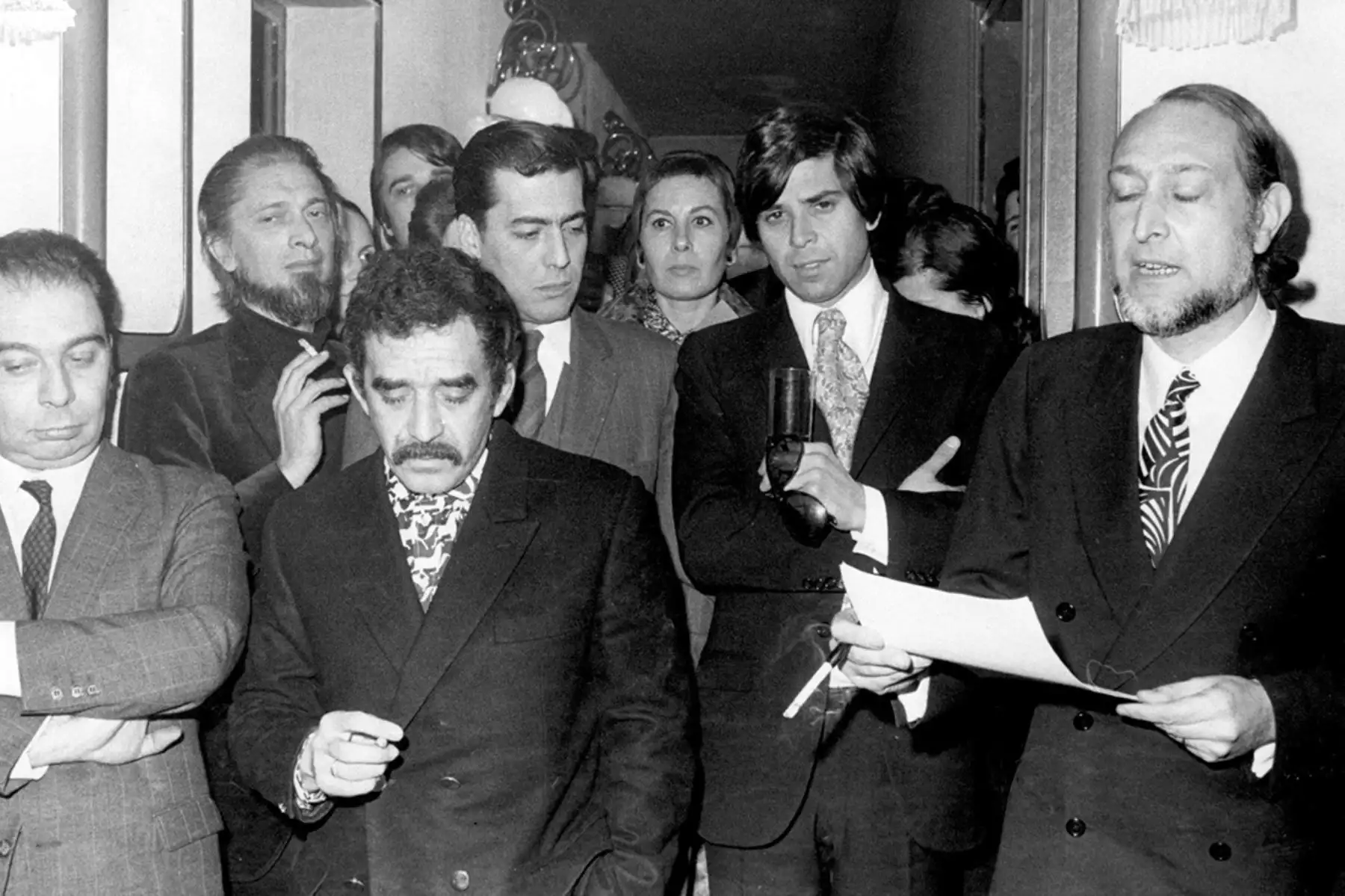 España, Barcelona - 3 marzo 1970 / El jurado del premio Biblioteca Breve de Novela, formado por los escritores García Hortelano, Gabriel García Márquez, Mario Vargas Llosa y José María Castellet.  Barcelona acogió en los años 60 y 70 a García Márquez y otras figuras del llamado "boom" latinoamericano. 
Foto: EFE