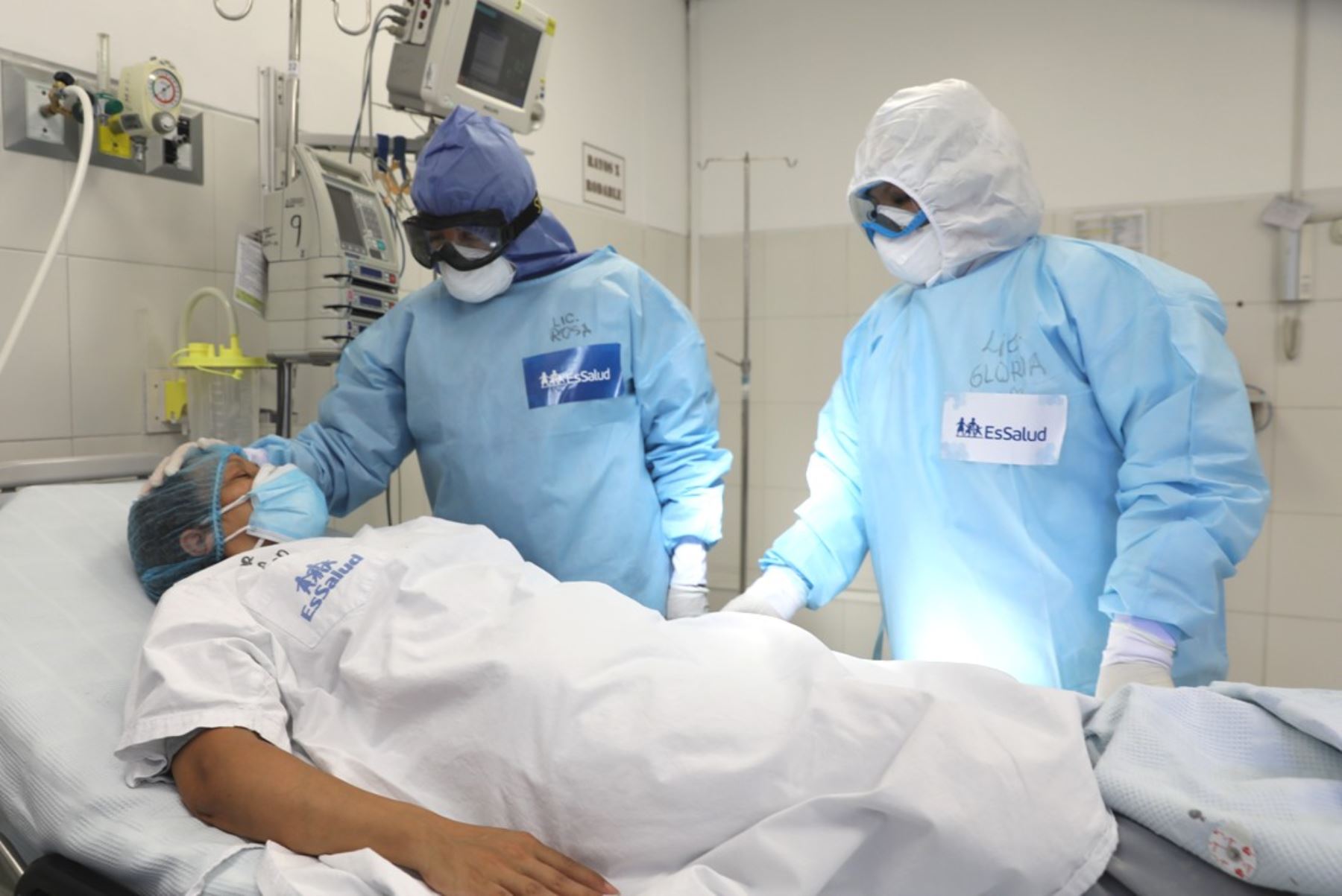 Guerreras de corazón: enfermeras de EsSalud y su lucha diaria contra la covid-19. Foto: ANDINA/Difusión.