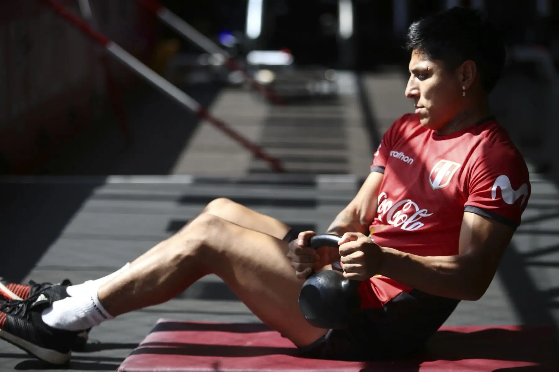 Raúl Ruidíaz de la Selección realiza trabajos en la Videna como parte del tercer microciclo de entrenamientos. Foto: FPF