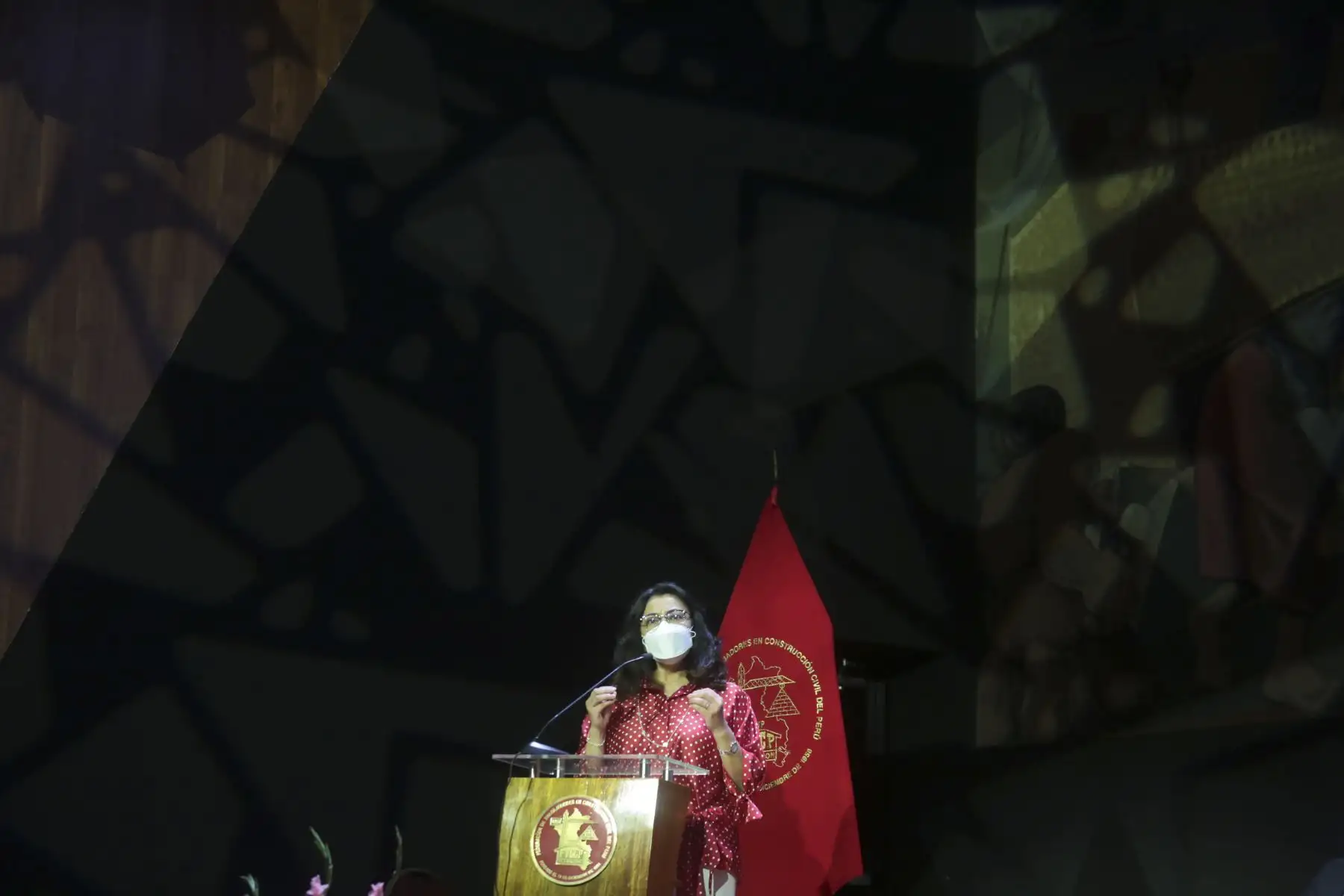 La Presidenta del Consejo de Ministros Violeta Bermúdez participa del II encuentro nacional de obreras en construcción civil, organizado por el Conafovicer, para promover el reconocimiento de los derechos de la mujer trabajadora en construcción civil.
Foto: PCM