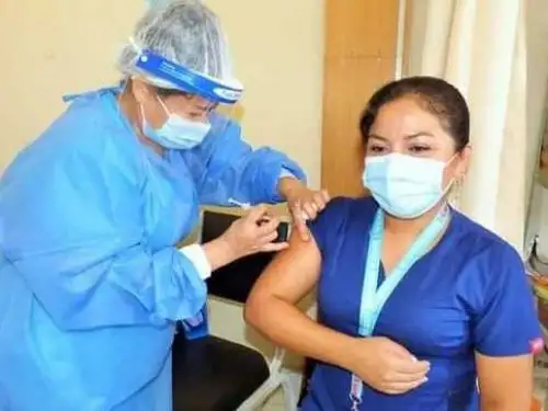 Más d e 14,000 profesionales de la salud de Piura fueron vacunados contra la pandemia de covid-19, destacó el Ministerio de Salud. ANDINA/Difusión