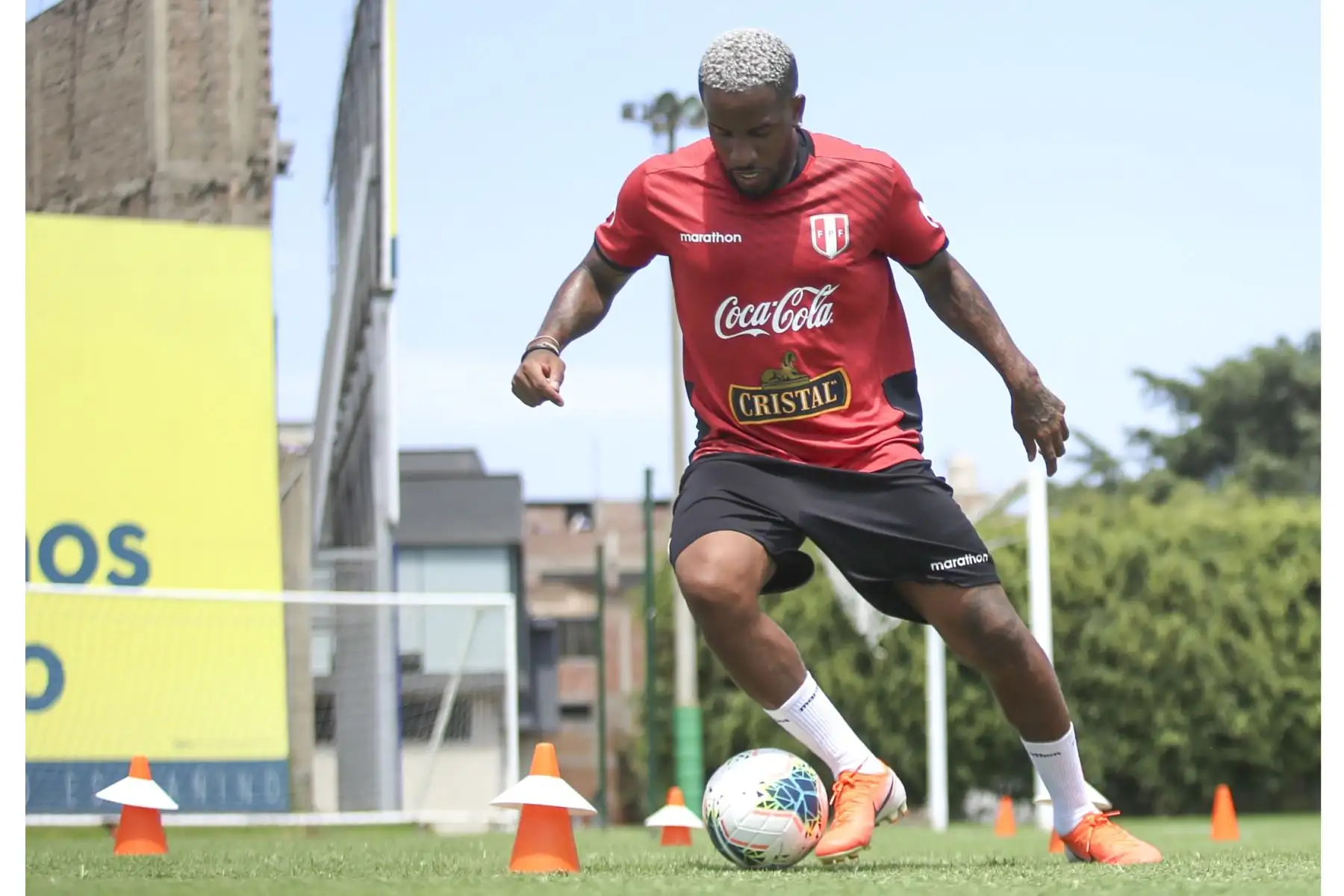 Jefferson Farfán de la Selección peruana continúa entrenamientos en la Videna con miras a las clasificatorias sudamericanas Catar 2022. Foto: FPF