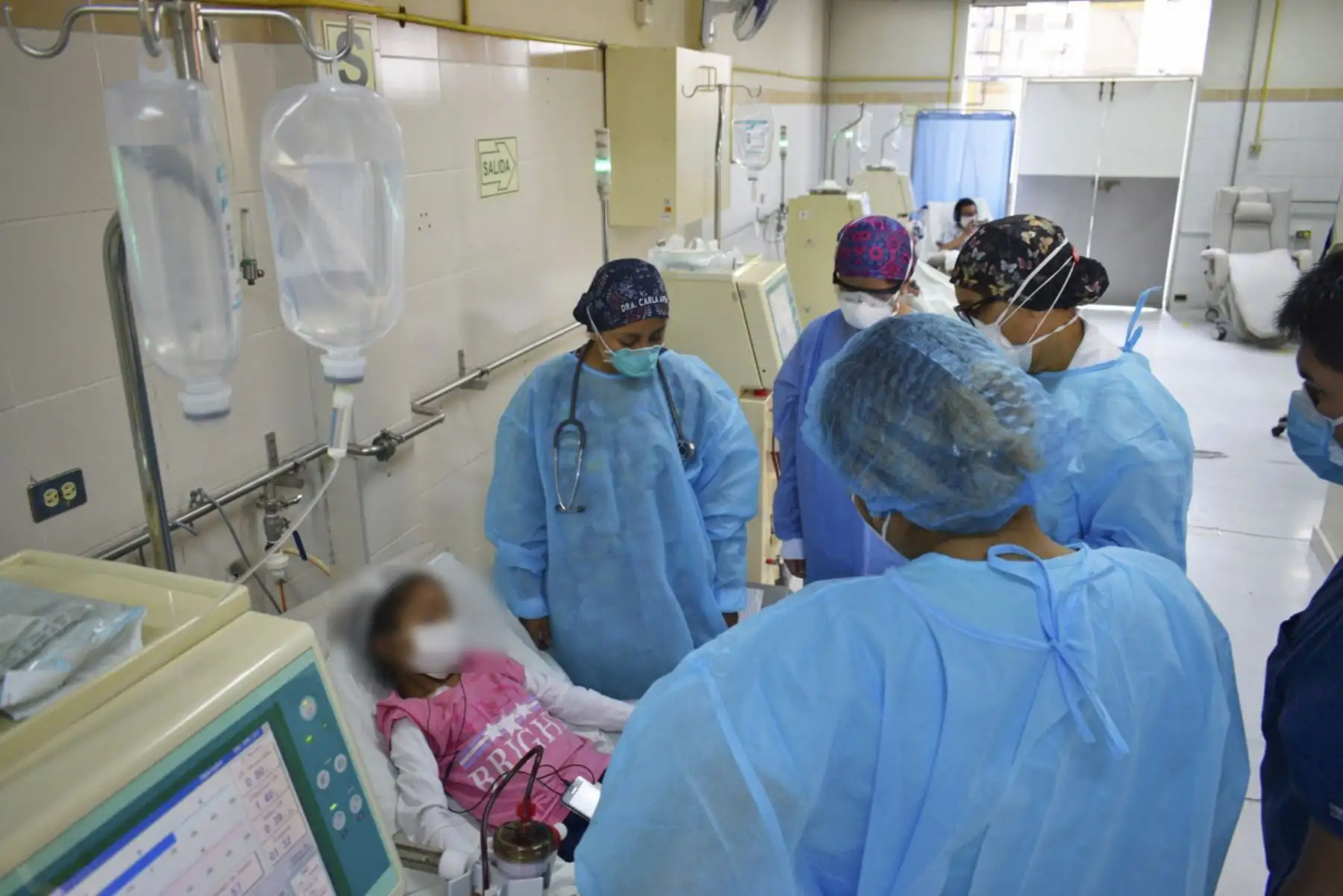 Personal de Nefrología del INSN reforzó mis protocolos de bioseguridad para continuar atendiendo a más de 70 menores con enfermedades renales en medio de la pandemia. Foto: INSN
