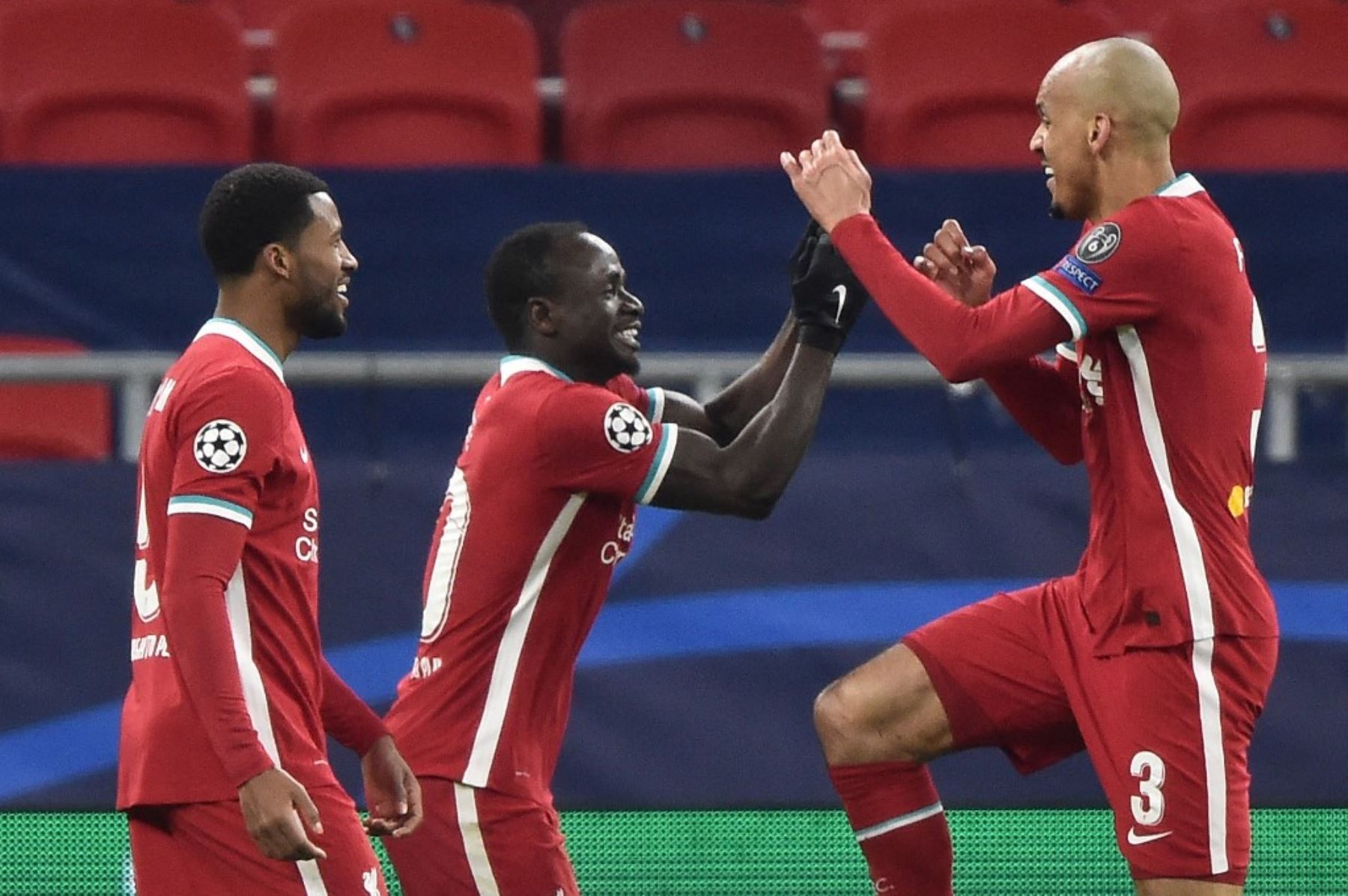 Liverpool avanza a los cuartos de final de la Liga de Campeones