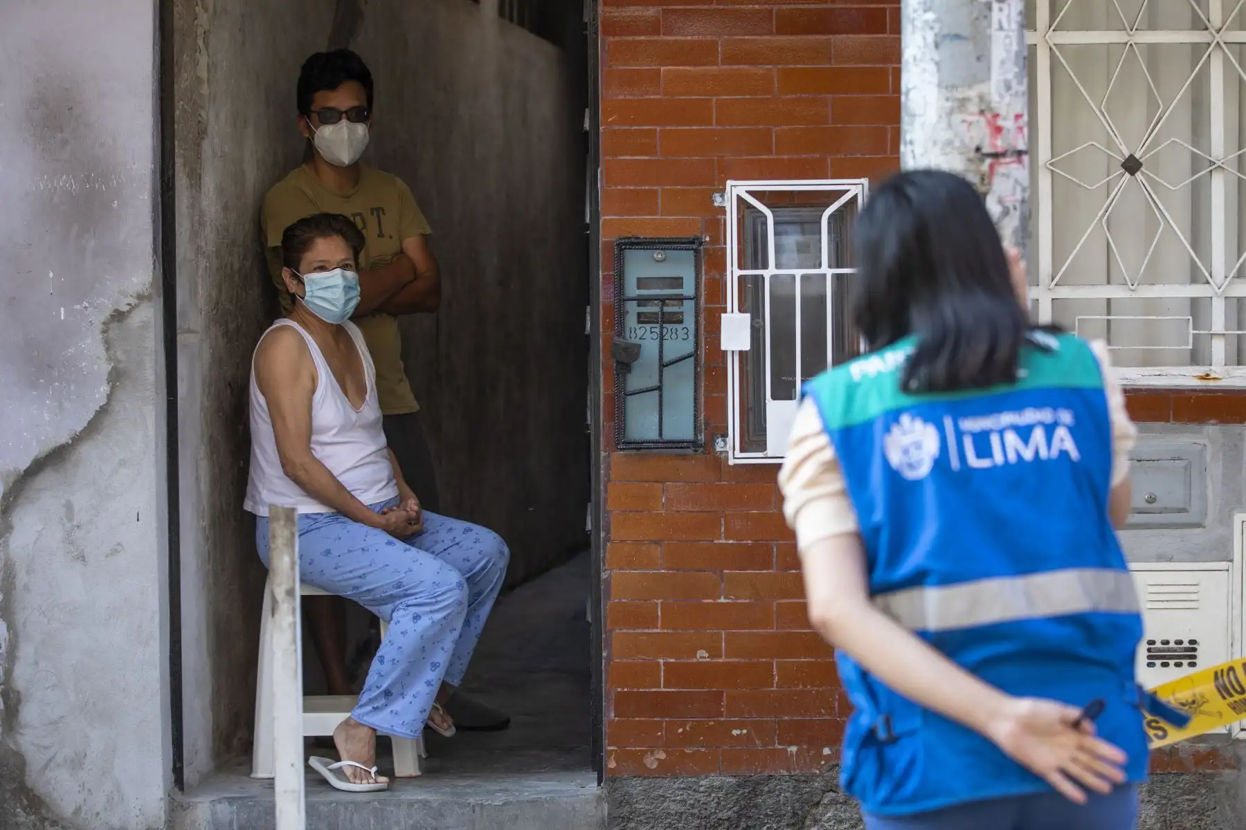 La Municipalidad de Lima desarrolla Plan Tayta en Mirones Bajo, continúan trabajando estrechamente con el grupo de trabajo Te Cuido Perú y la estrategia Operación Tayta a fin de identificar casos de COVID-19 entre la población más vulnerable. Foto: ANDINA/Municipalidad de Lima.