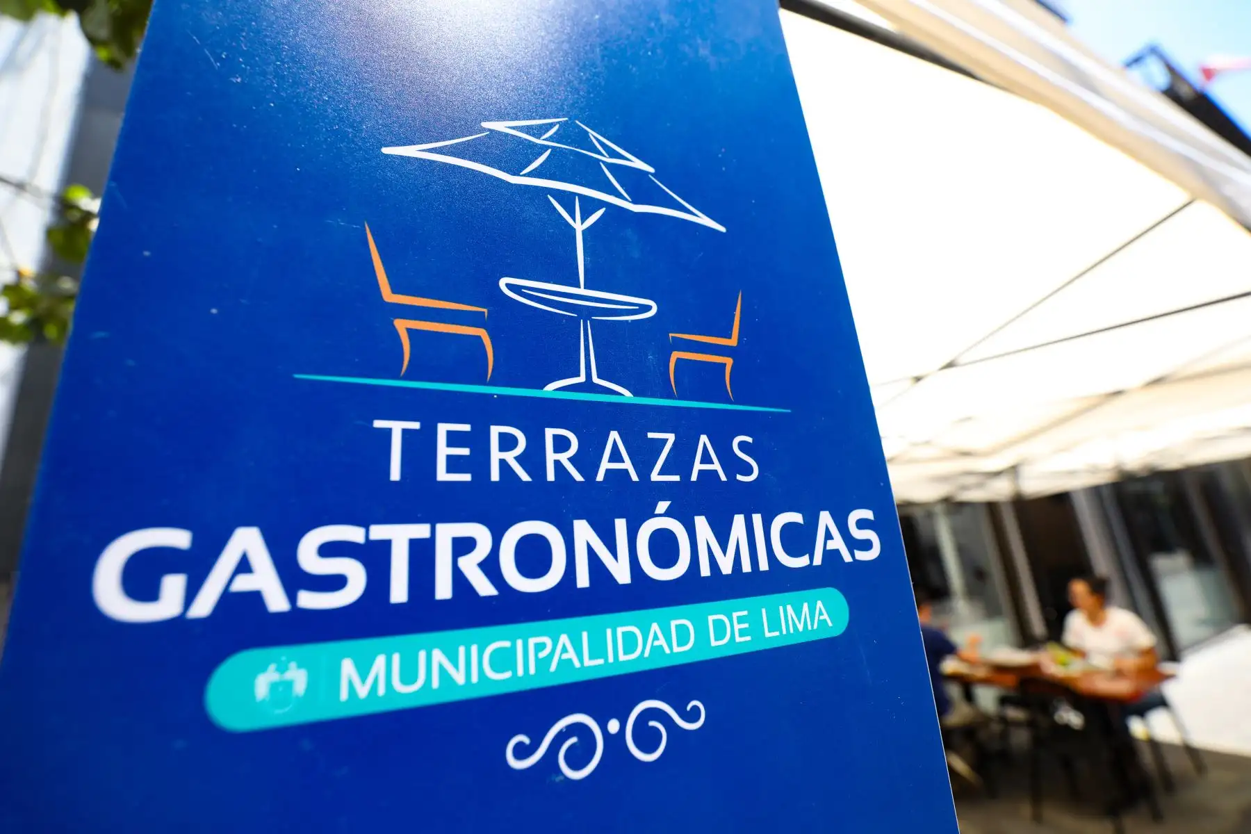 Alcalde Jorge Muñoz presenta habilitación de terrazas en los restaurantes del centro de Lima. El proyecto, que busca impulsar la reactivación económica del sector gastronómico, uno de los más afectados por la pandemia del COVID-19. Foto: ANDINA/Municipalidad de Lima