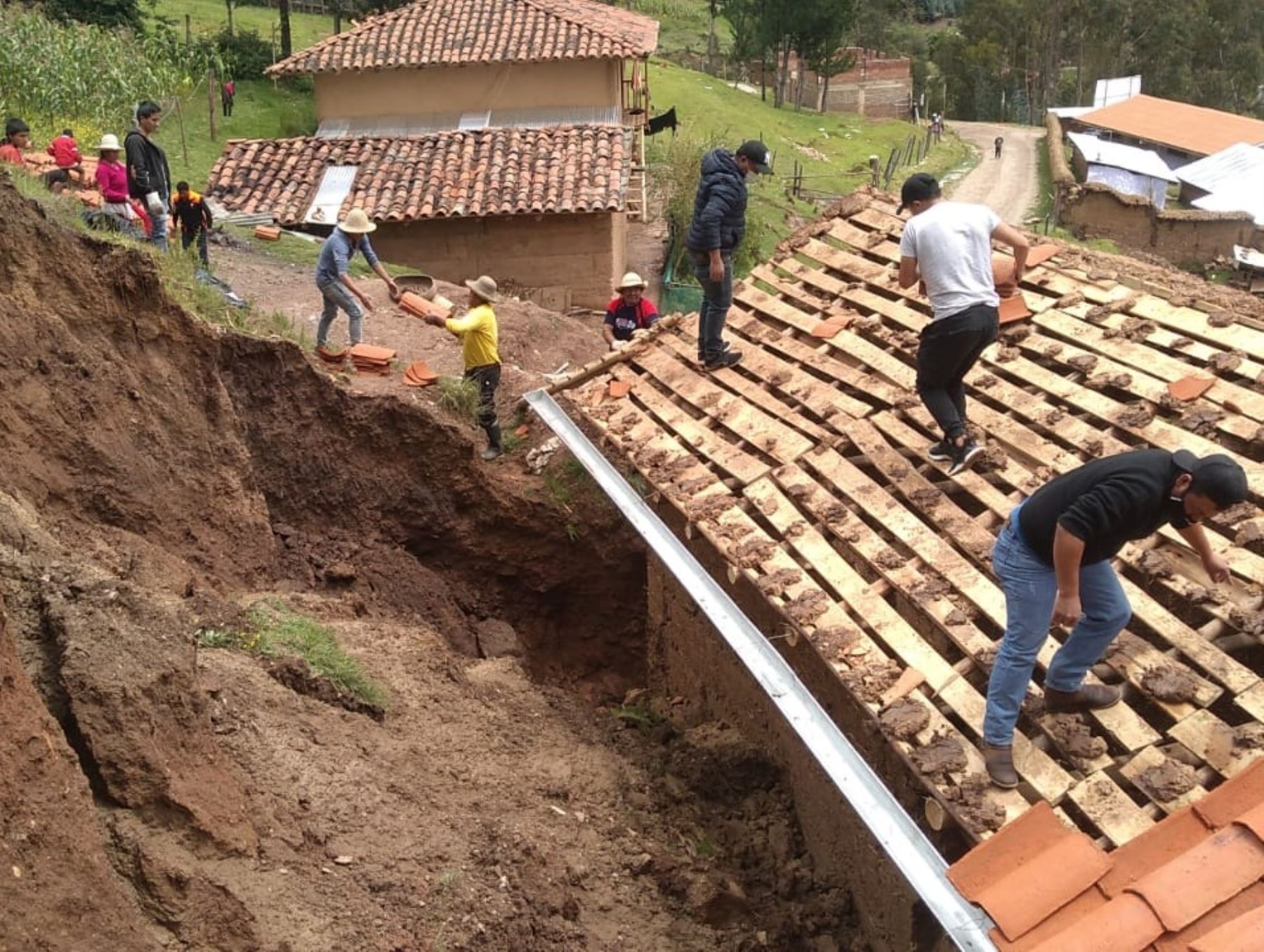 El COER Áncash reporta el colapso de dos viviendas en Pomabamba a causa de las lluvias intensas que se registran en la zona. ANDINA/Difusión