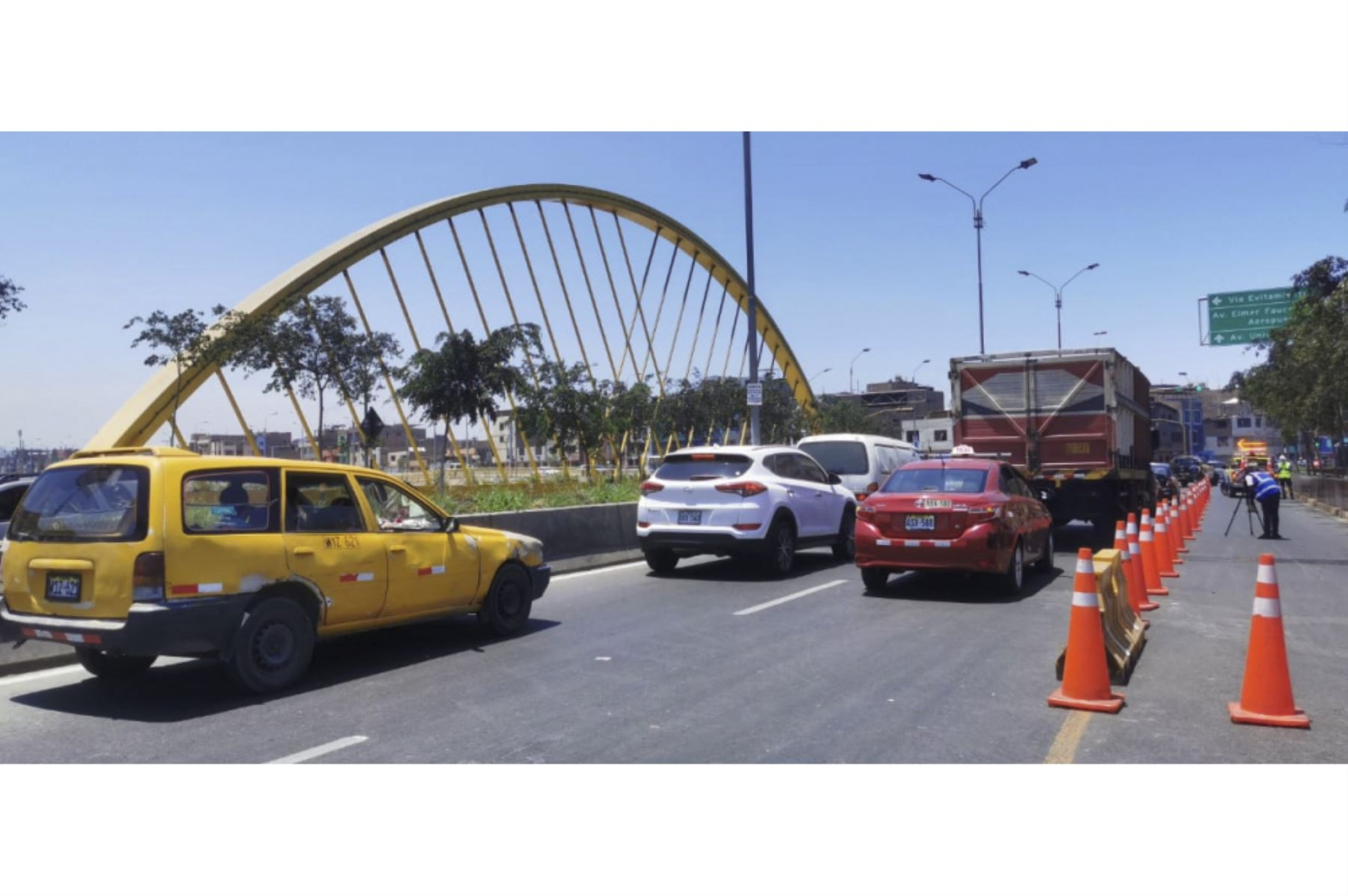 La apertura de la vía es parcial, solo de dos carriles que ya están en funcionamiento, pero uno aún permanecerá cerrado, informó la Municipalidad de Lima. Foto: ANDINA/Municipalidad de LIma