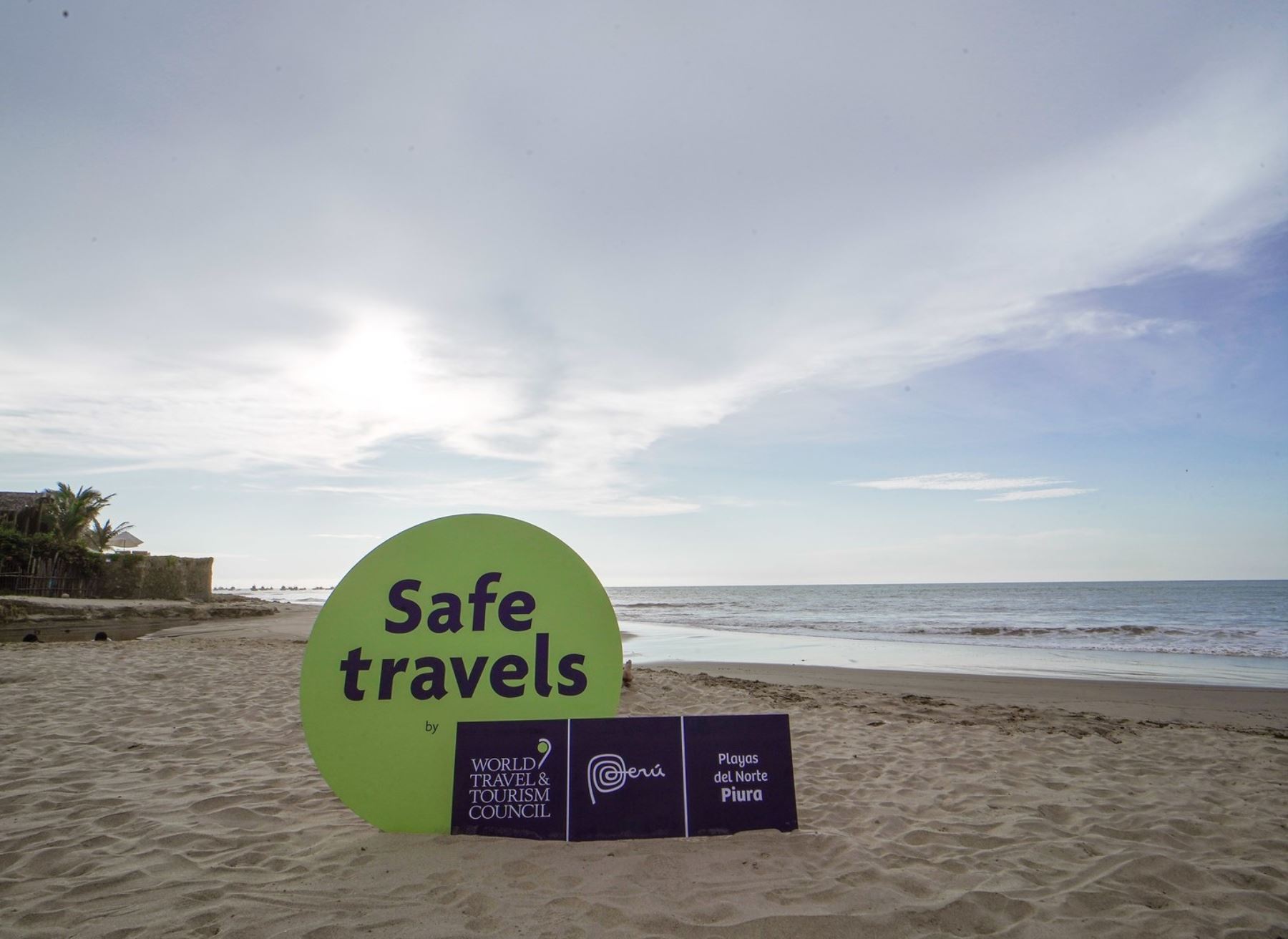 Máncora, Vichayito y otras paradisiacas playas de Piura recibieron de parte del Mincetur el distintivo Safe Travels, que las reconoce como destinos seguros ante el covid-19.