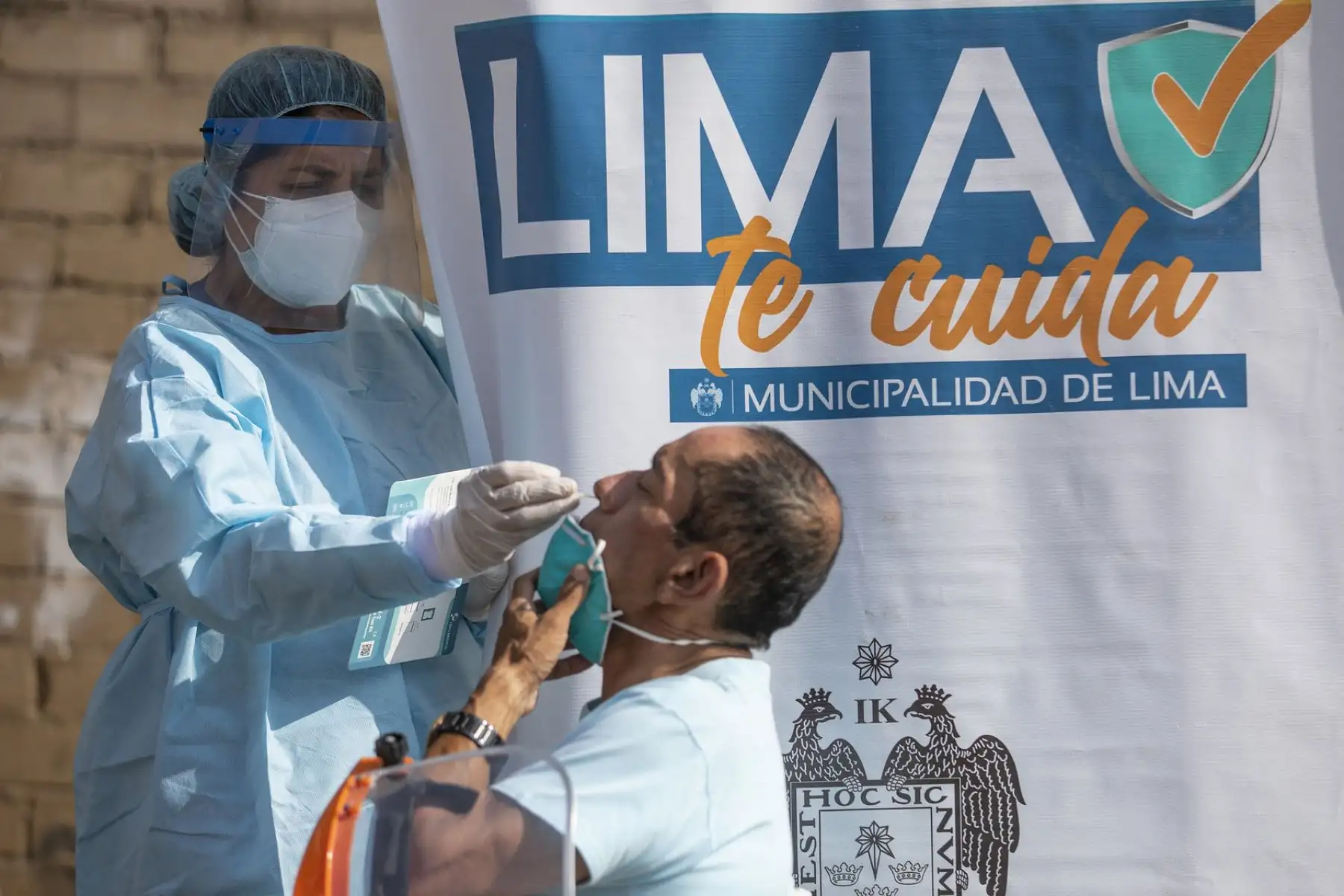 Campaña de descarte de Covid-19 en el Asentamiento Humano Los Claveles del Cercado de Lima. Foto: Municipalidad de Lima