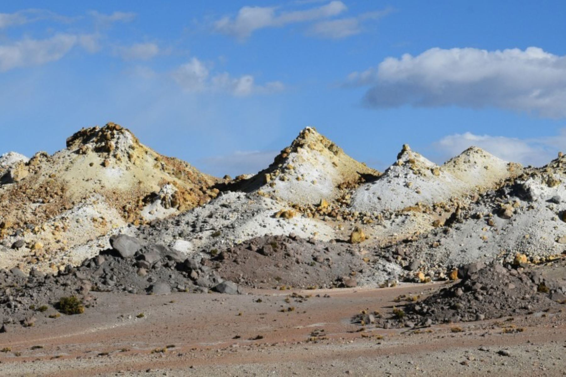 El volcán Tutupaca está ubicado en la región sureña de Tacna. Foto: ANDINA/Ingemmet