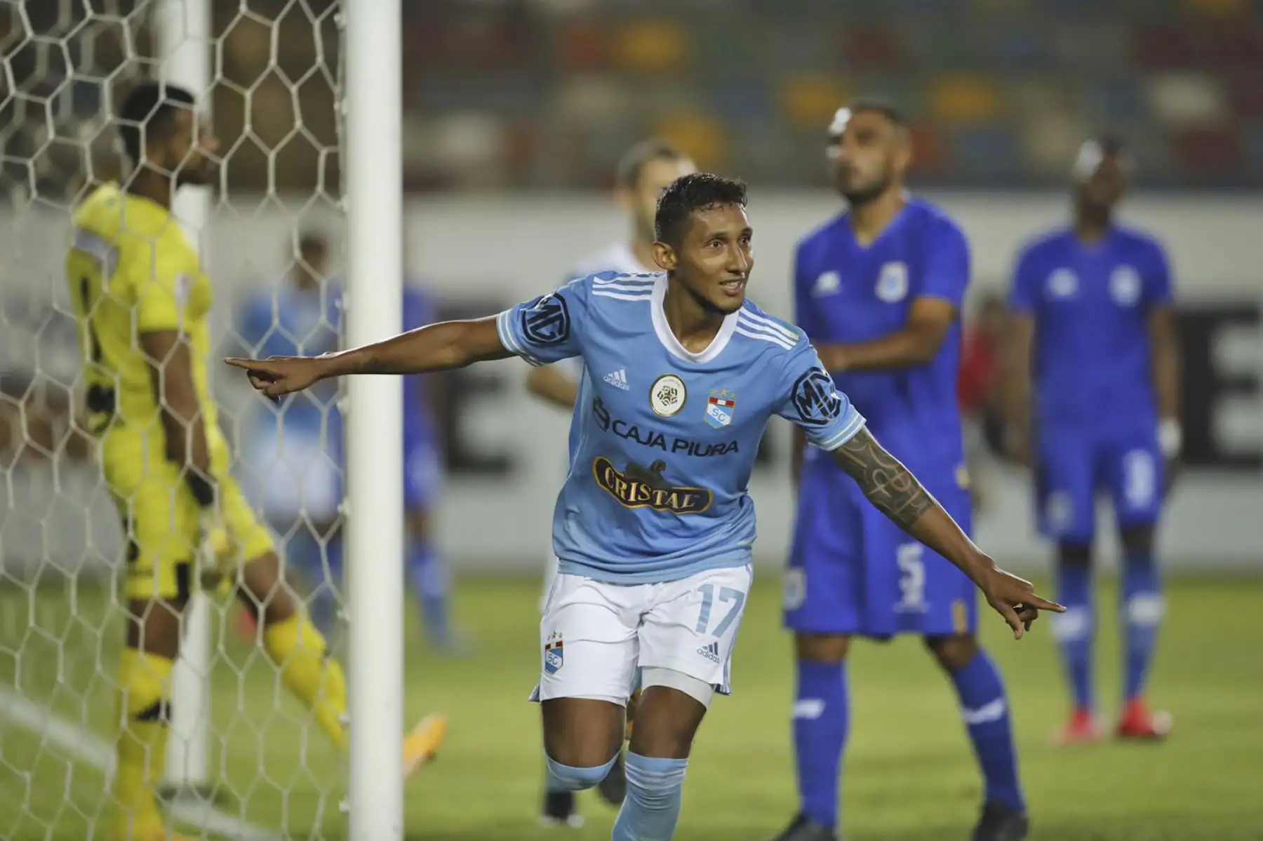 Christofer Gonzáles de Sporting Cristal marcó el 4-0 ante Binacional por la primera fecha de la Liga 1, en el Estadio Nacional. Foto: Liga 1