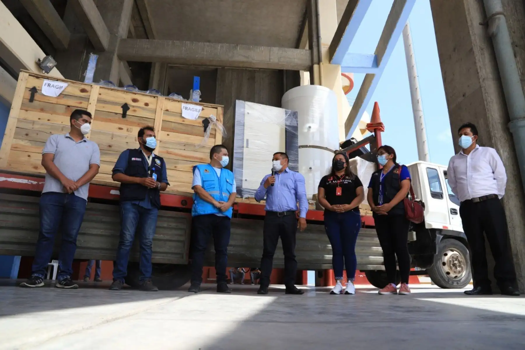 Nueva planta generadora de oxígeno medicinal llegó a Chimbote.