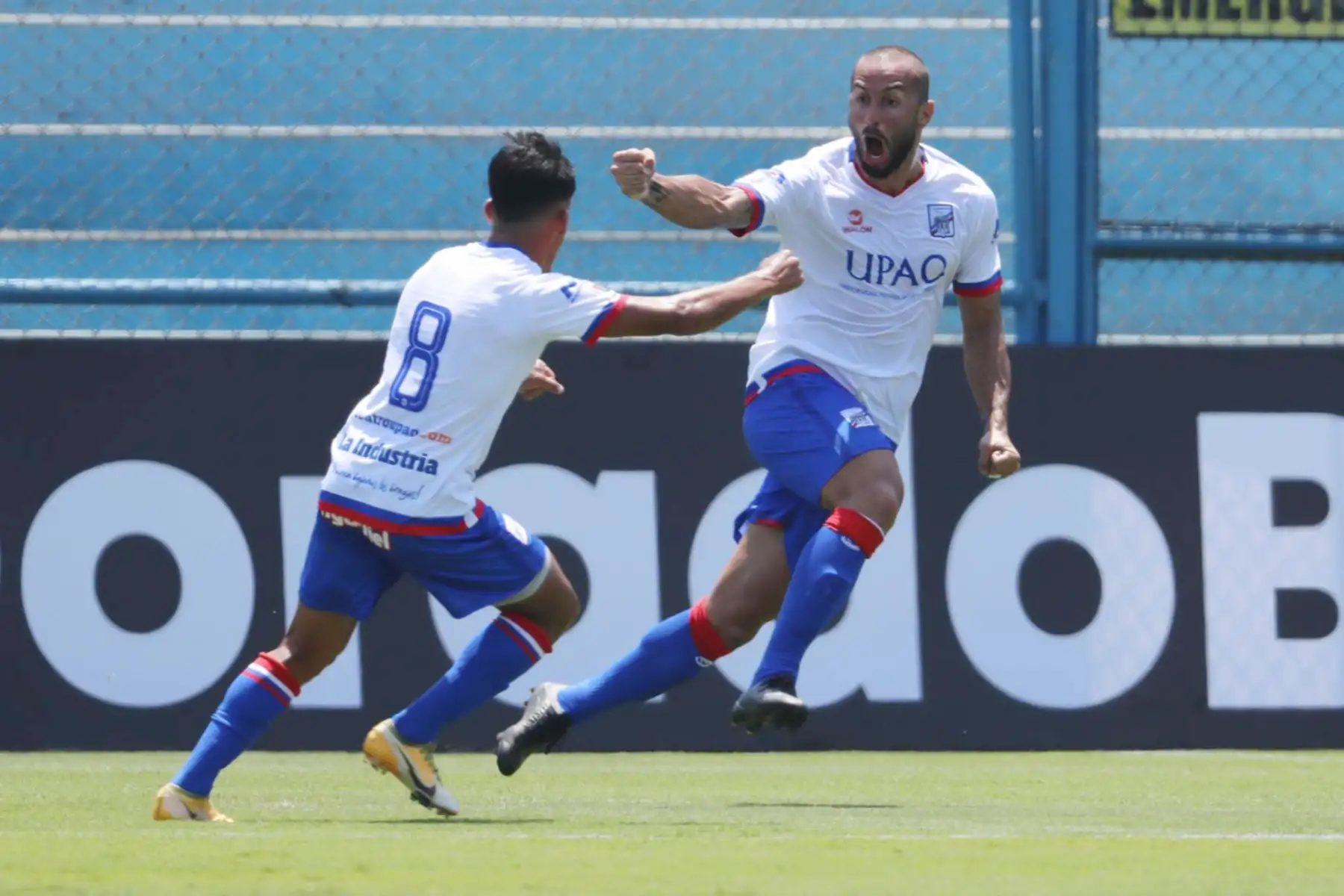 El futbolista Mauro Guevgeozián  de  Carlos Mannucci, celebra su gol anotado ante el  Cantolao, durante el partido por la fecha 1 de la Liga 1, en el Estadio Alberto Gallardo.  
Foto: @LigaFutProfdel