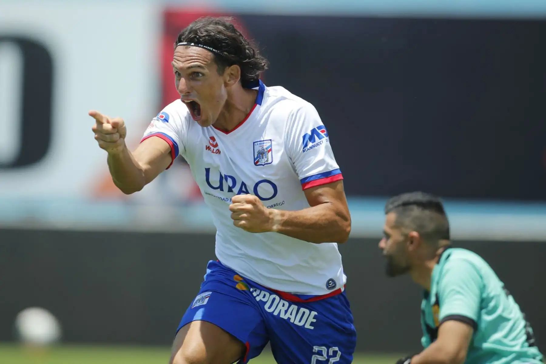 El futbolista José Carlos Fernández  de  Carlos Mannucci, celebra su gol anotado ante el  Cantolao, durante el partido por la fecha 1 de la Liga 1, en el Estadio Alberto Gallardo.  
Foto: @LigaFutProfdel