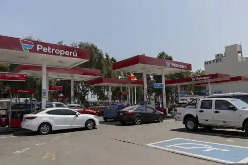 Estación de servicios de Petroperú.