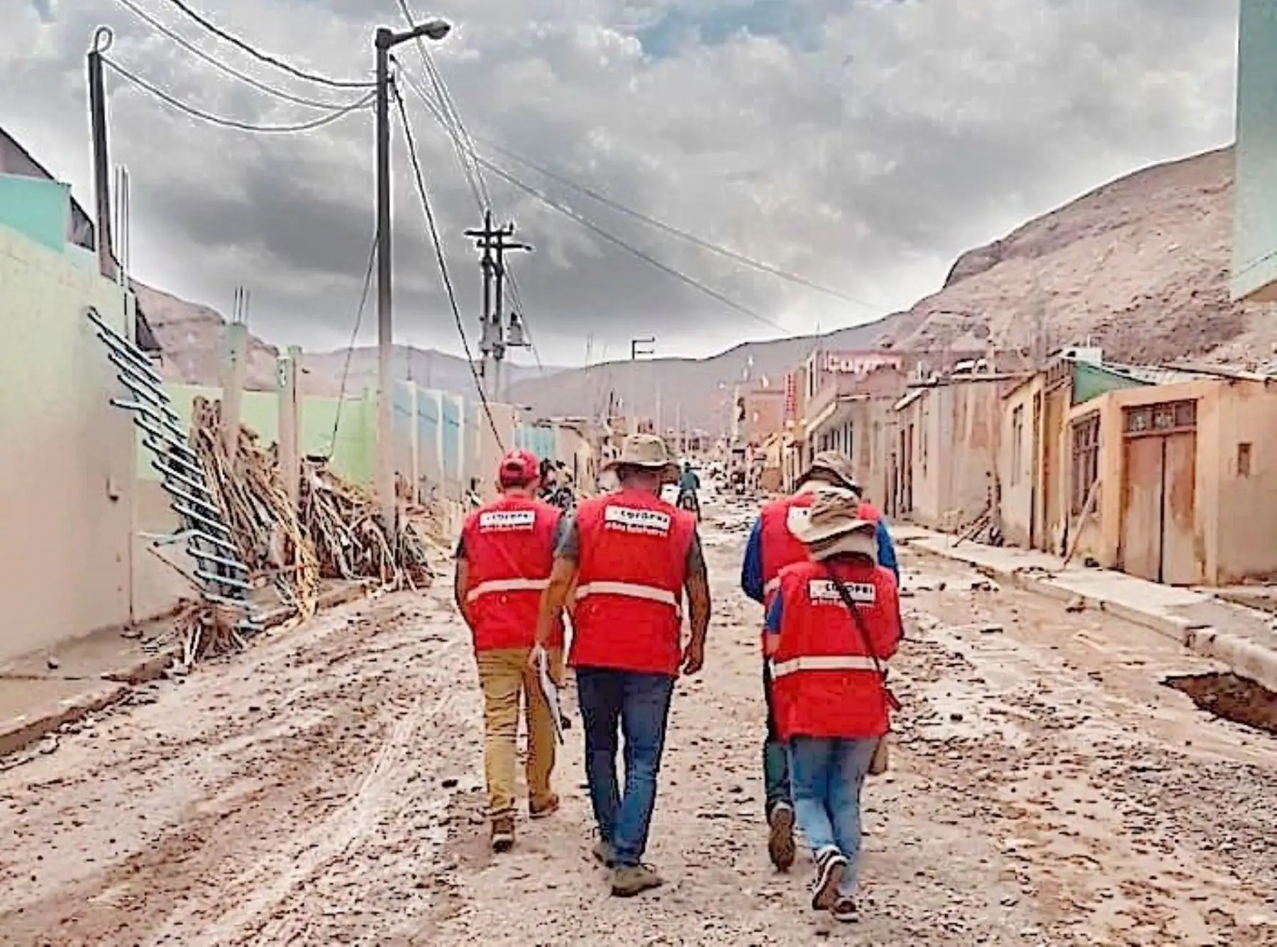 Cofopri realiza catastro en Piura para determinar daños en viviendas afectadas por las lluvias intensas que se registran en esta región.