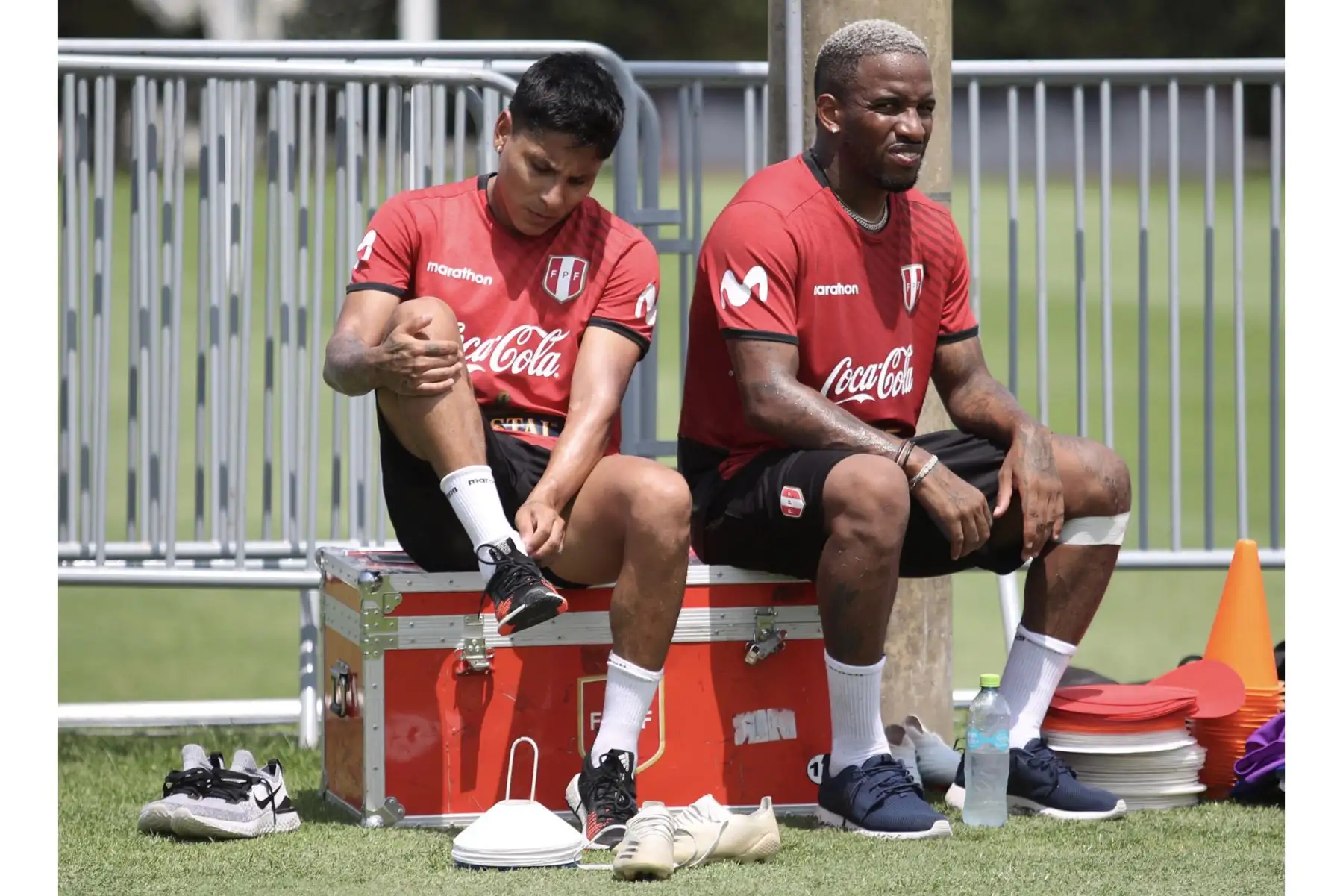 Futbolistas nacionales Jefferson Farfán, Andy Polo y Raúl Ruidíaz realizan trabajos físicos de preparación en las instalaciones de la Videna. Foto: FPF