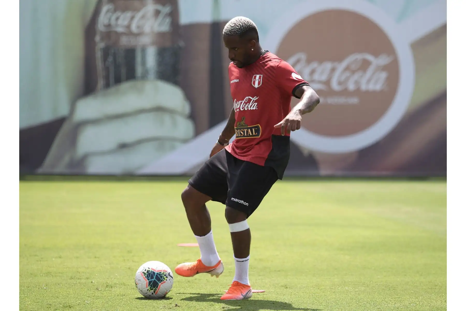 Futbolistas nacionales Jefferson Farfán, Andy Polo y Raúl Ruidíaz realizan trabajos físicos de preparación en las instalaciones de la Videna. Foto: FPF