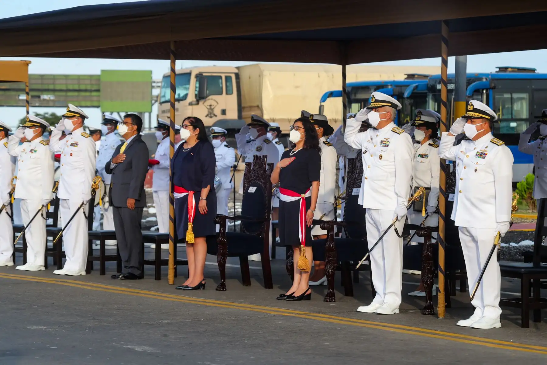 La Presidenta del Consejo de Ministros, Violeta Bermúdez, junto a la Ministra de Defensa, Nuria Esparch asisten a la conmemoración del Bicentenario de la Fuerza de Superficie de la Marina de Guerra. Asimismo se incorporaron dos patrulleras a la Fuerza Naval. Foto: ANDINA/PCM