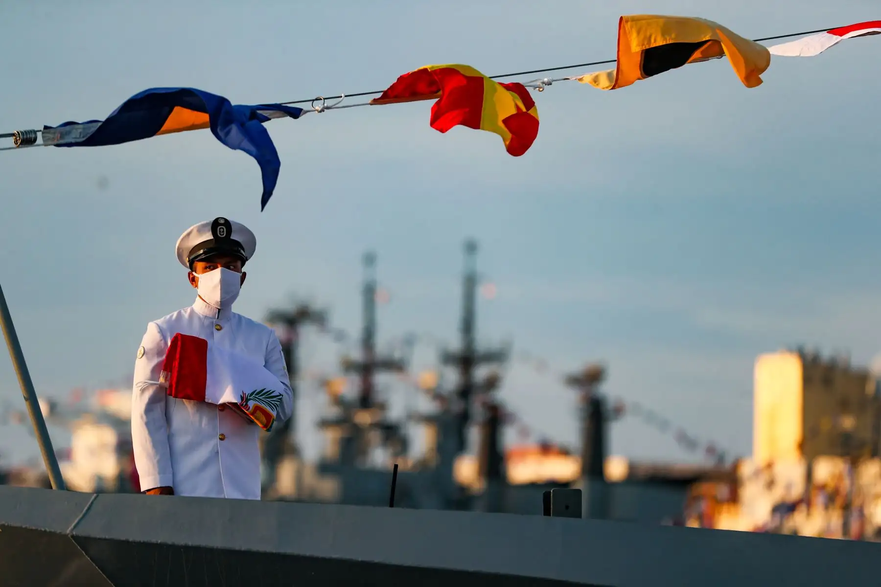 La Presidenta del Consejo de Ministros, Violeta Bermúdez, junto a la Ministra de Defensa, Nuria Esparch asisten a la conmemoración del Bicentenario de la Fuerza de Superficie de la Marina de Guerra. Asimismo se incorporaron dos patrulleras a la Fuerza Naval. Foto: ANDINA/PCM