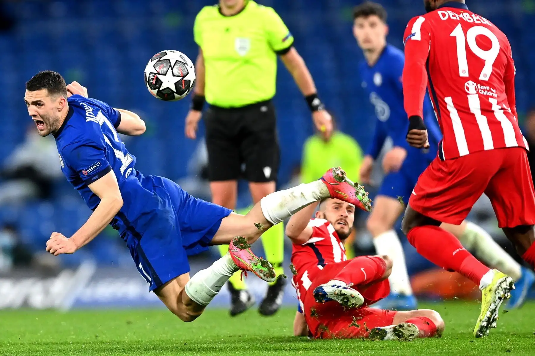 Mateo Kovacic del Chelsea en acción durante los octavos de final de la Liga de Campeones de la UEFA. Foto: EFE