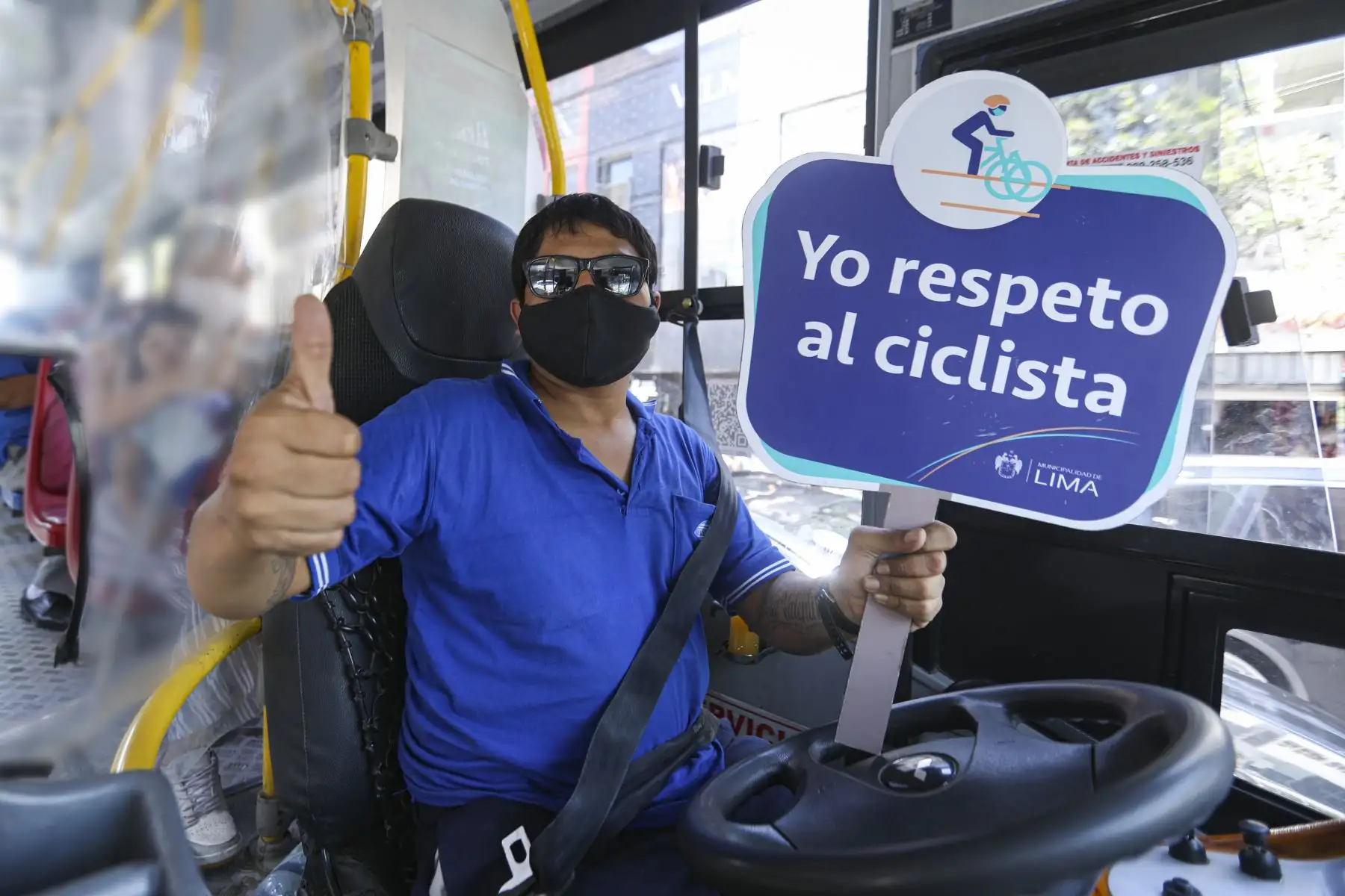 Municipalidad de Lima impulsa campaña denominada “Los Fantásticos Viales ” que en esta oportunidad  recorre el distrito de Jesús María, para concientizar a conductores y peatones sobre la importancia de respetar las normas de tránsito.
Foto: ANDINA / Municipalidad de Lima