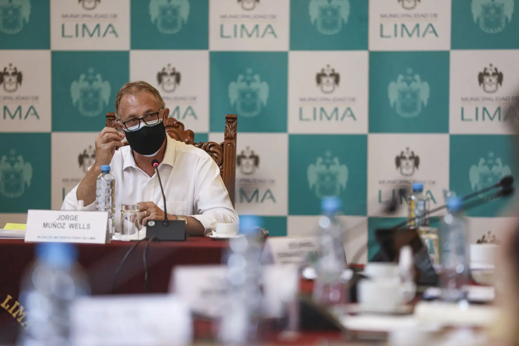 Alcalde de Lima, Jorge Muñoz, se reúne con los Ministros de Cultura: Alejandro Neyra , Ambiente: Gabriel Quijandría Acosta y Vivienda, Construcción y Saneamiento: Solangel Nátali Fernández para evaluar alternativas sobre de zonificación de Lurín.
Foto: Municipalidad de Lima Alcalde de Lima, Jorge Muñoz, se reúne con los Ministros de Cultura: Alejandro Neyra , Ambiente: Gabriel Quijandría Acosta y Vivienda, Construcción y Saneamiento: Solangel Nátali Fernández para evaluar alternativas sobre de zonificación de Lurín.
Foto: Municipalidad de Lima